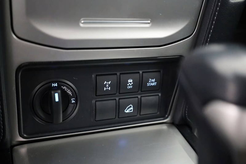 Toyota Land Cruiser Comfort — photo 10