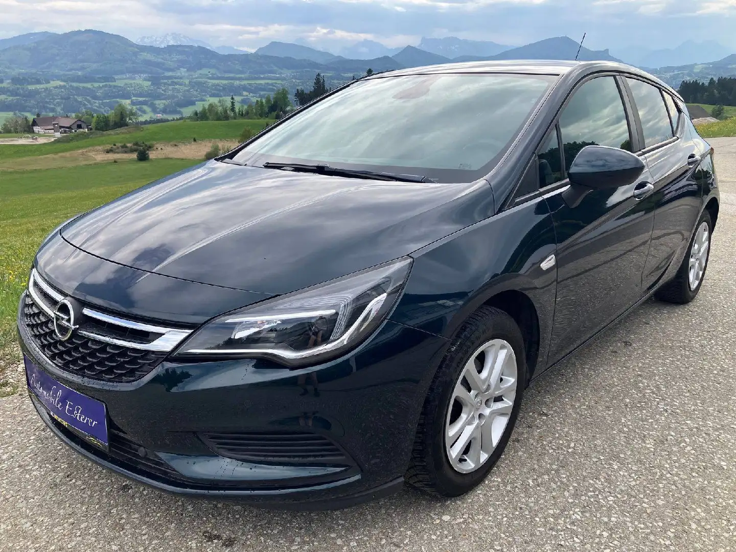 Opel Astra Edition, 8-fach ber., Klimaautomatik, get. Glas Grün - 1