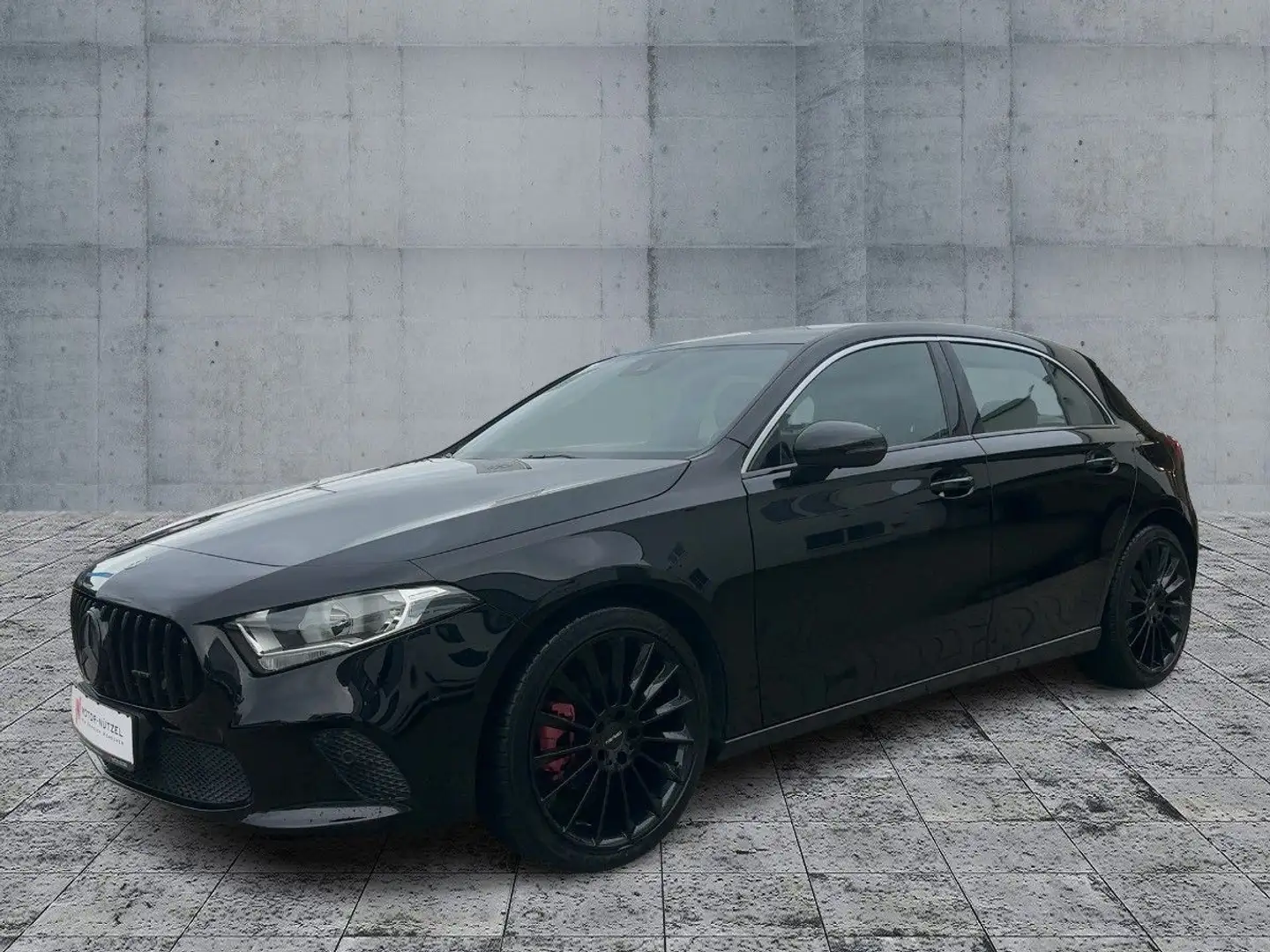 Mercedes-Benz A 180 PROGRESSIVE NAVI+GRA+PDC+SHZ+PLA+MFL+MFA Zwart - 2