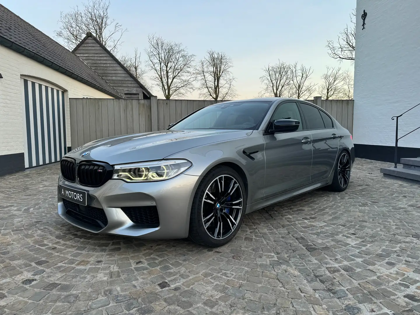 BMW M5 Competition - 4.4AS V8 - Carbon Gris - 1