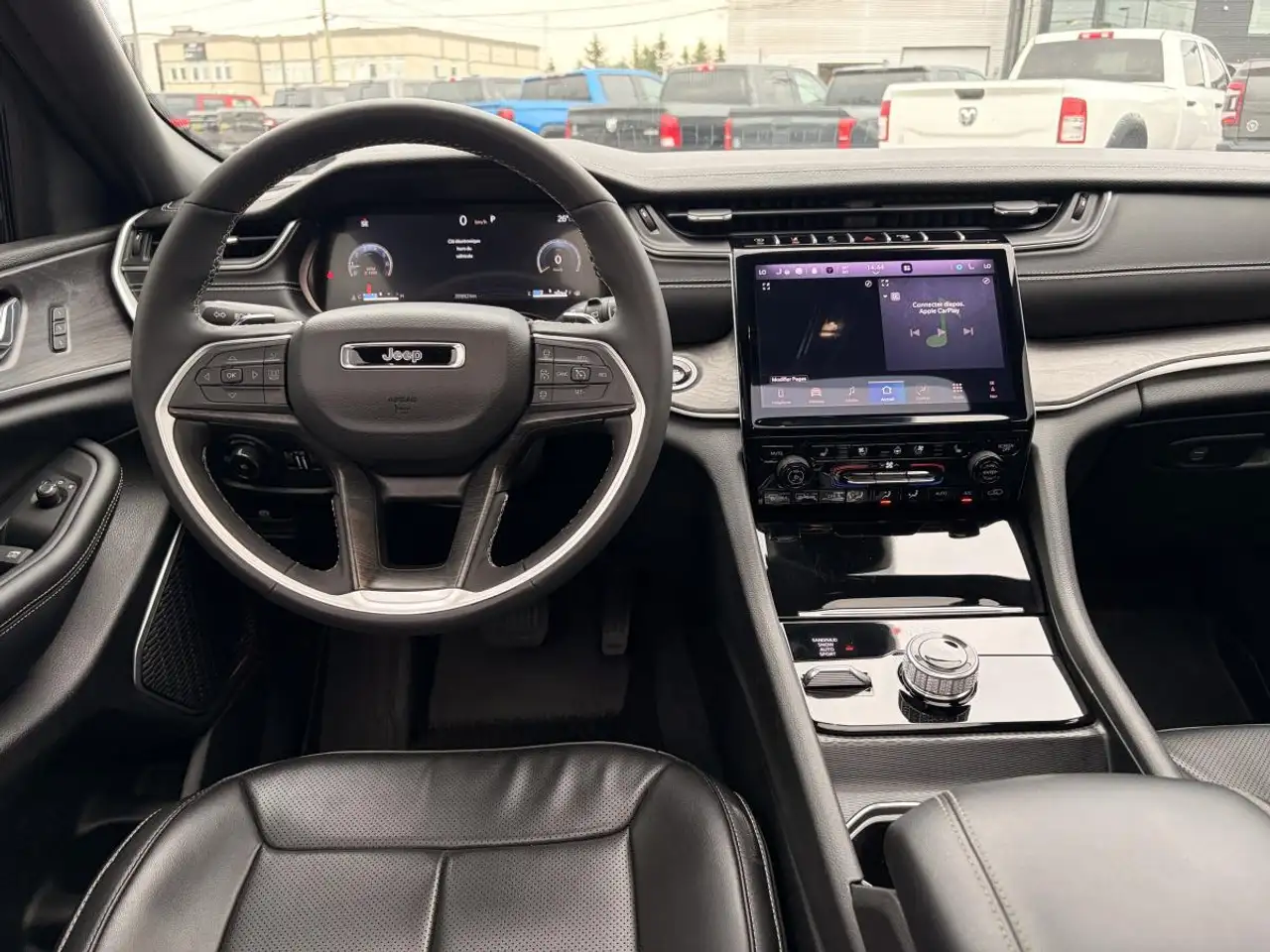 Jeep Grand Cherokee снимка Jeep Grand Cherokee