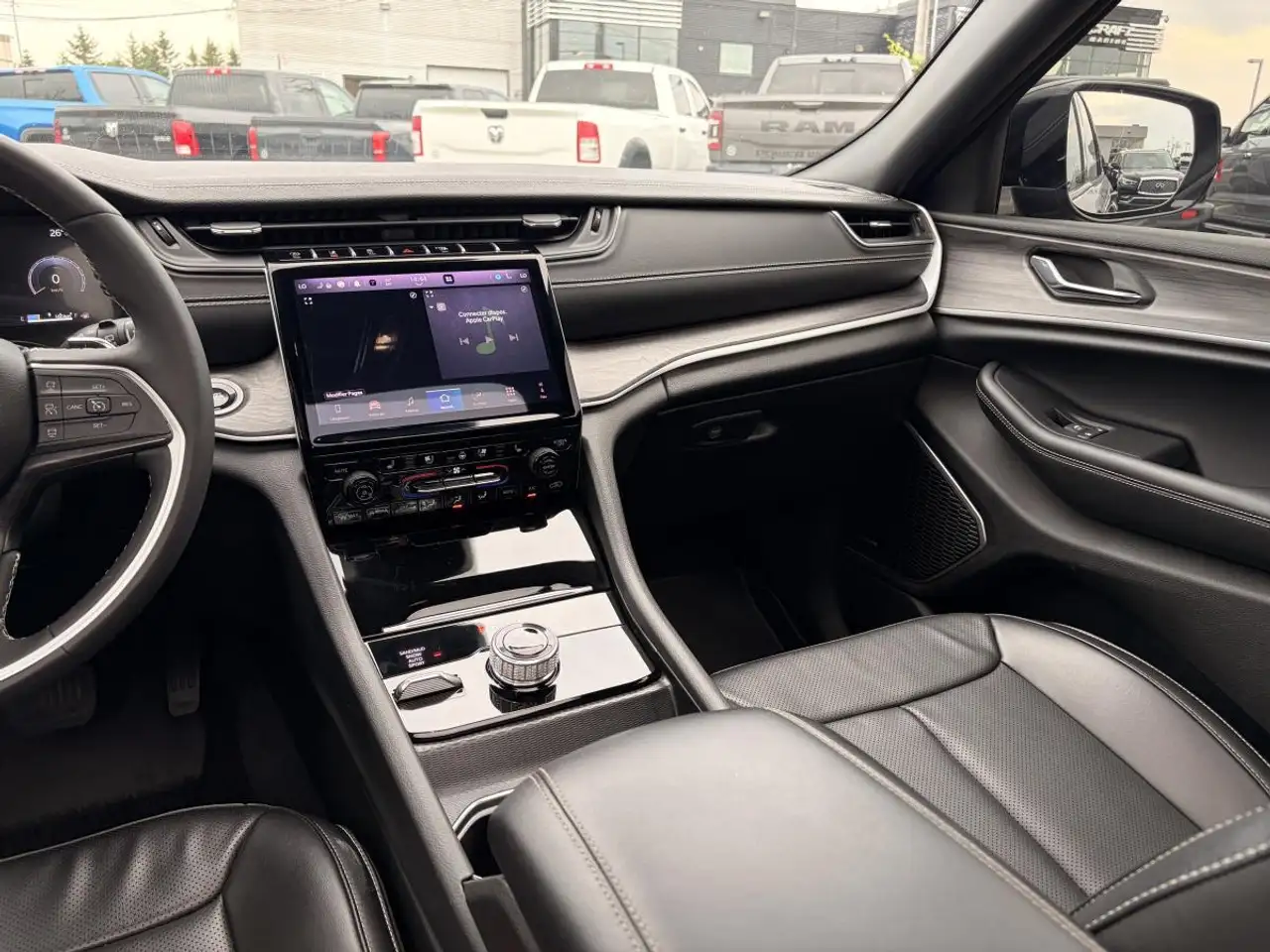 Jeep Grand Cherokee снимка Jeep Grand Cherokee