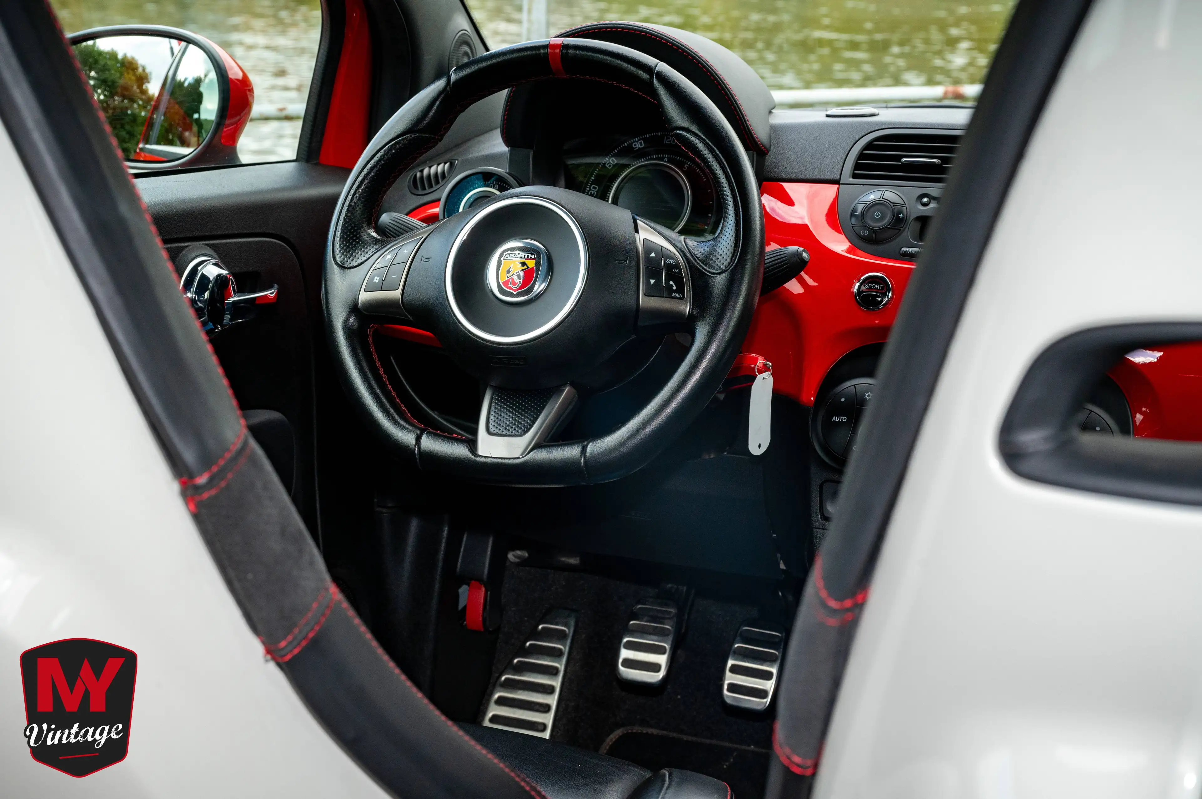 Abarth 500 Ferrari Dealers Editions — photo 9