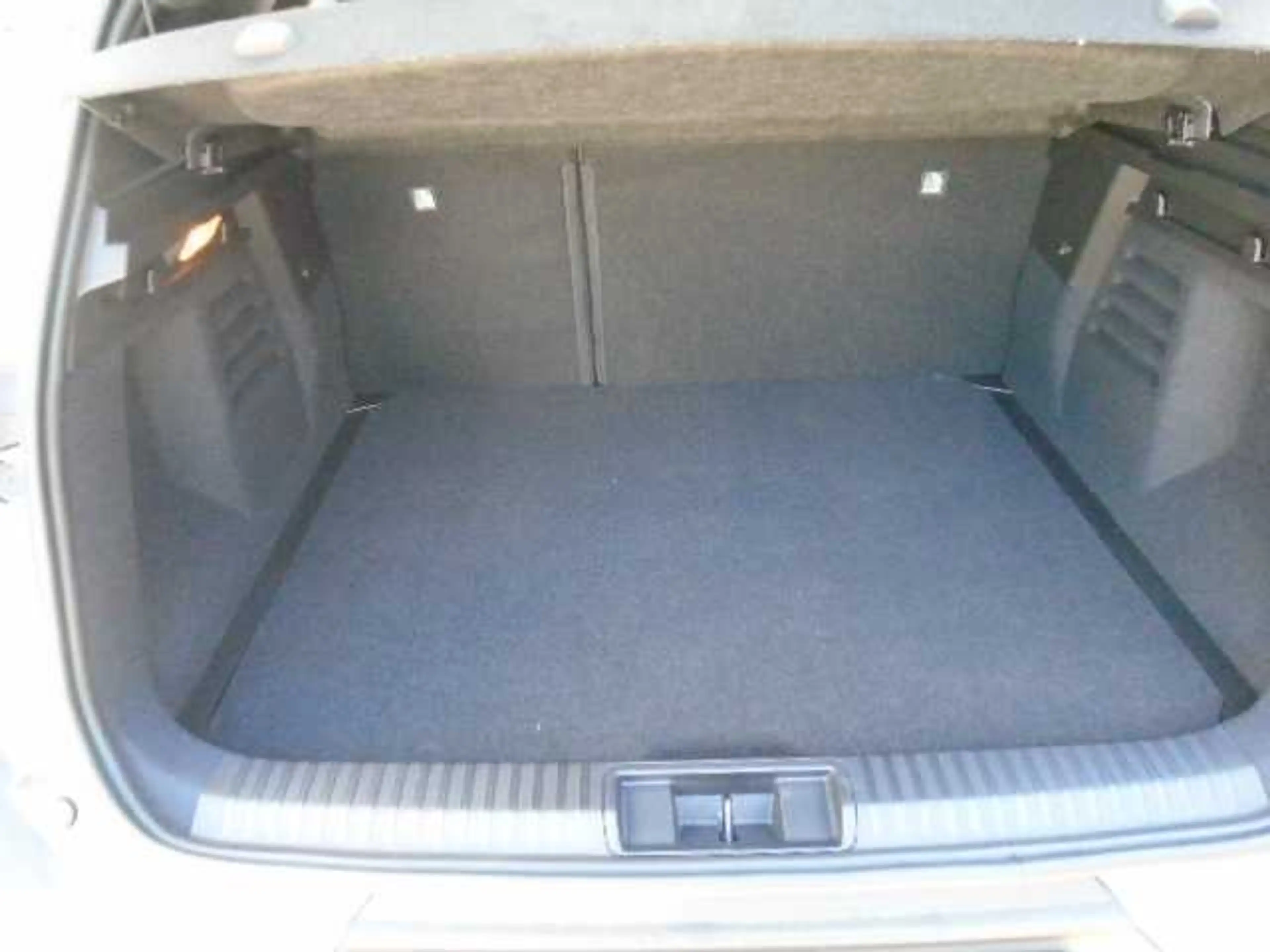 Mitsubishi Grandis Diamant PLUS 1.3 T-Benziner 7-DCT — photo 5