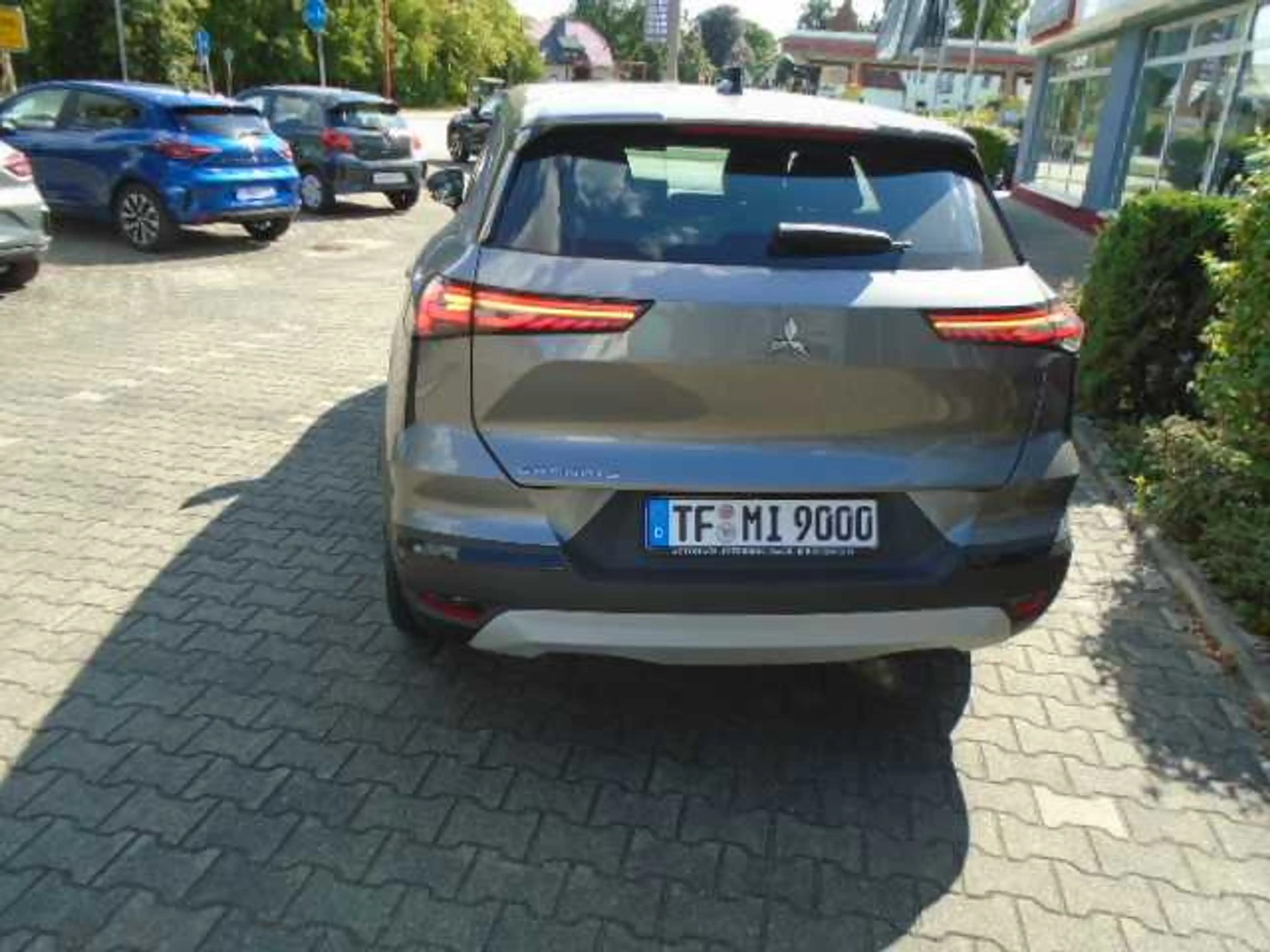 Mitsubishi Grandis Diamant PLUS 1.3 T-Benziner 7-DCT — photo 4