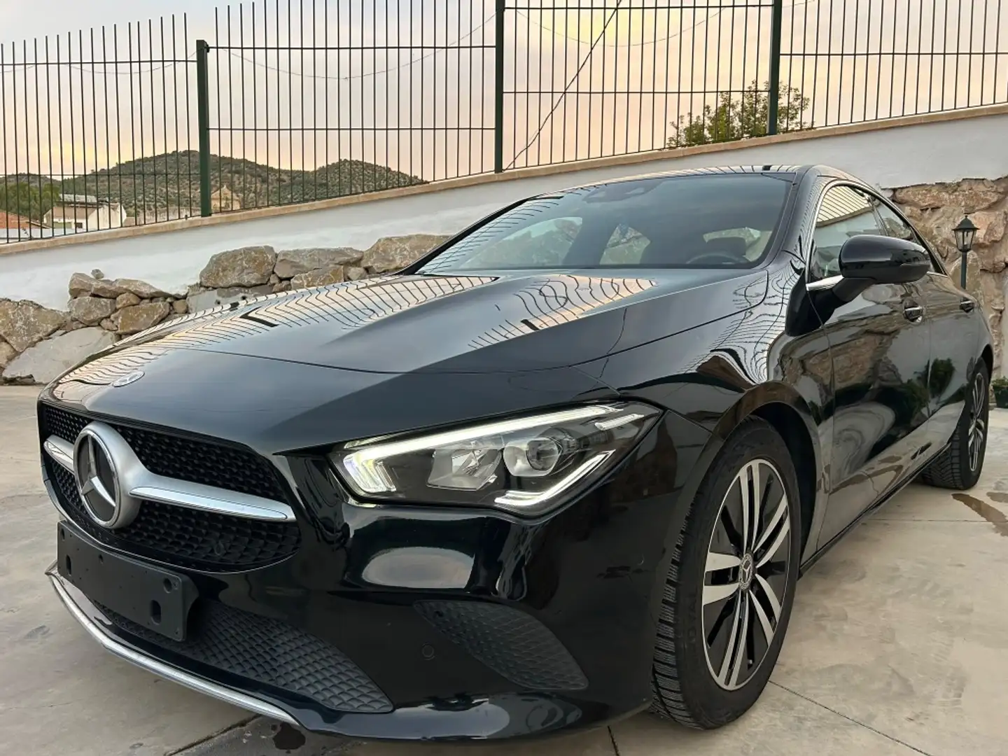 Mercedes-Benz CLA 200 Shooting Brake 200d 4Matic 8G-DCT Negro - 1