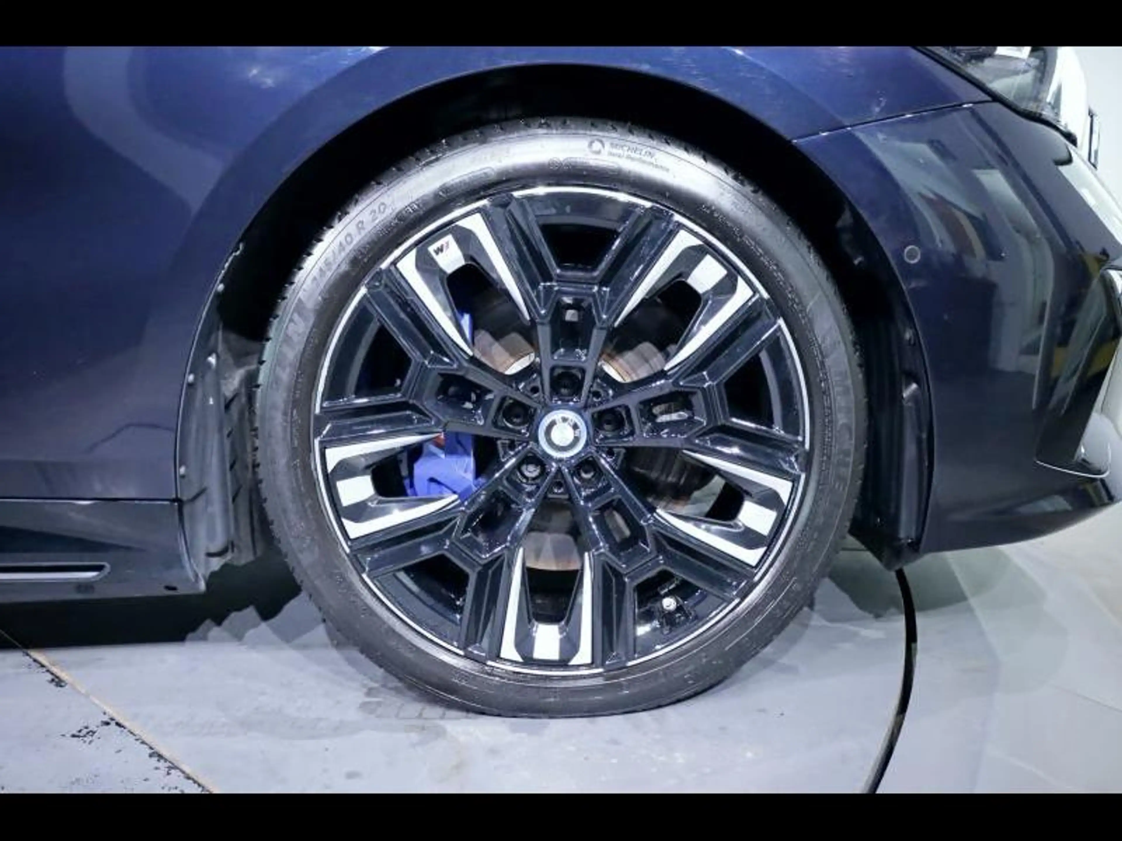 BMW i5 M60 xDrive Berline Kit M Sport — photo 8