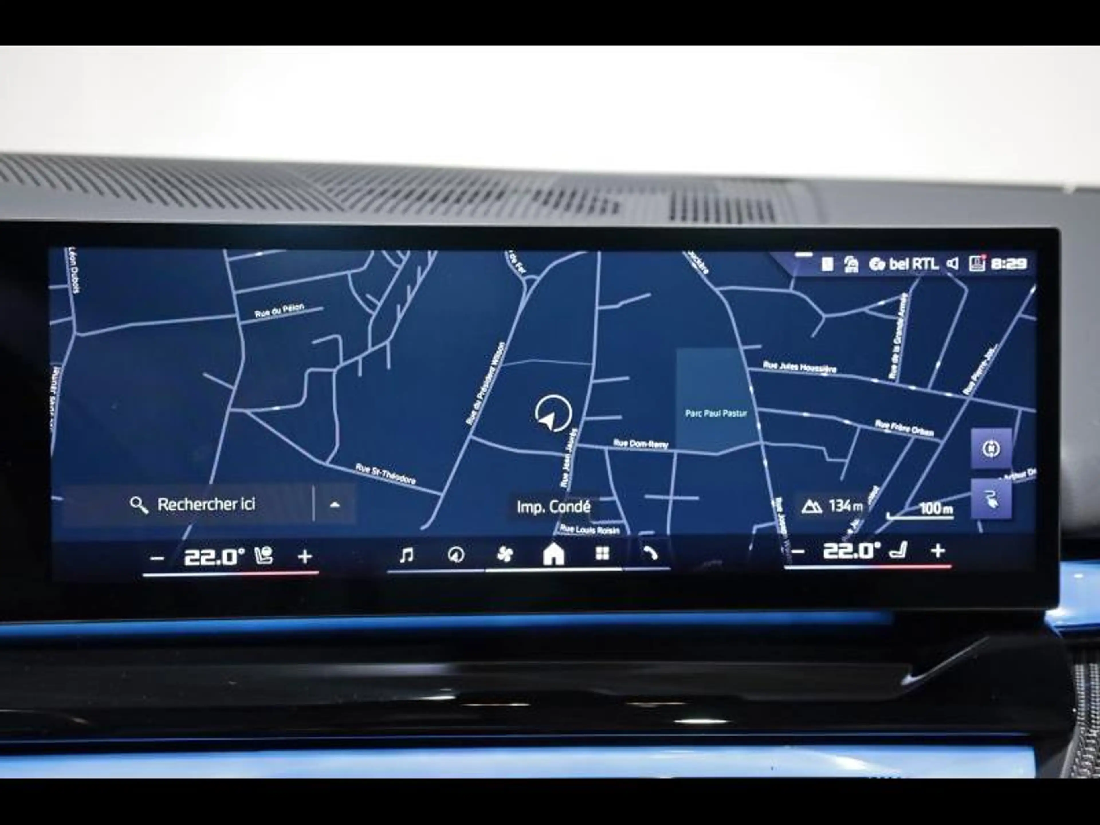BMW i5 M60 xDrive Berline Kit M Sport — photo 14