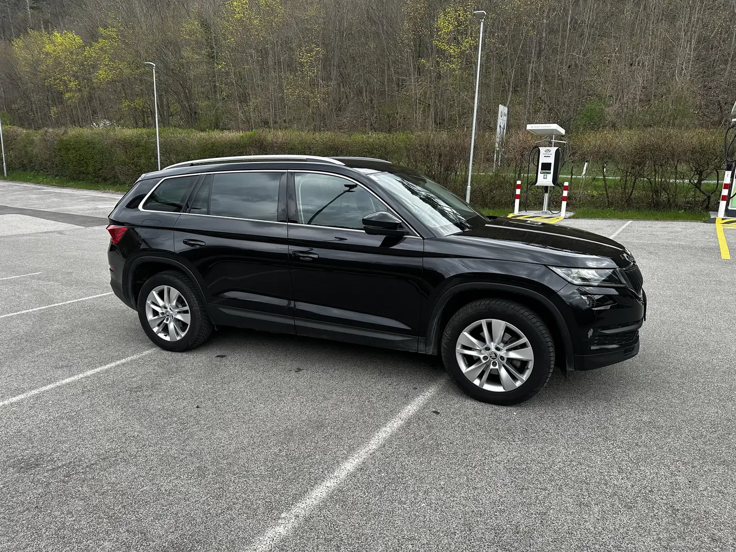 Skoda Kodiaq 2,0 TDI SCR 4x4 Style Schwarz - 2