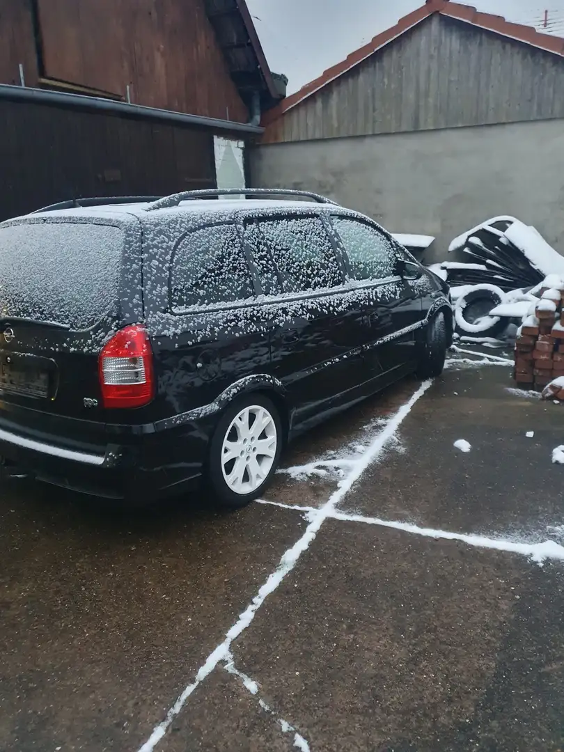 Opel Zafira 2.0 OPC Schwarz - 1