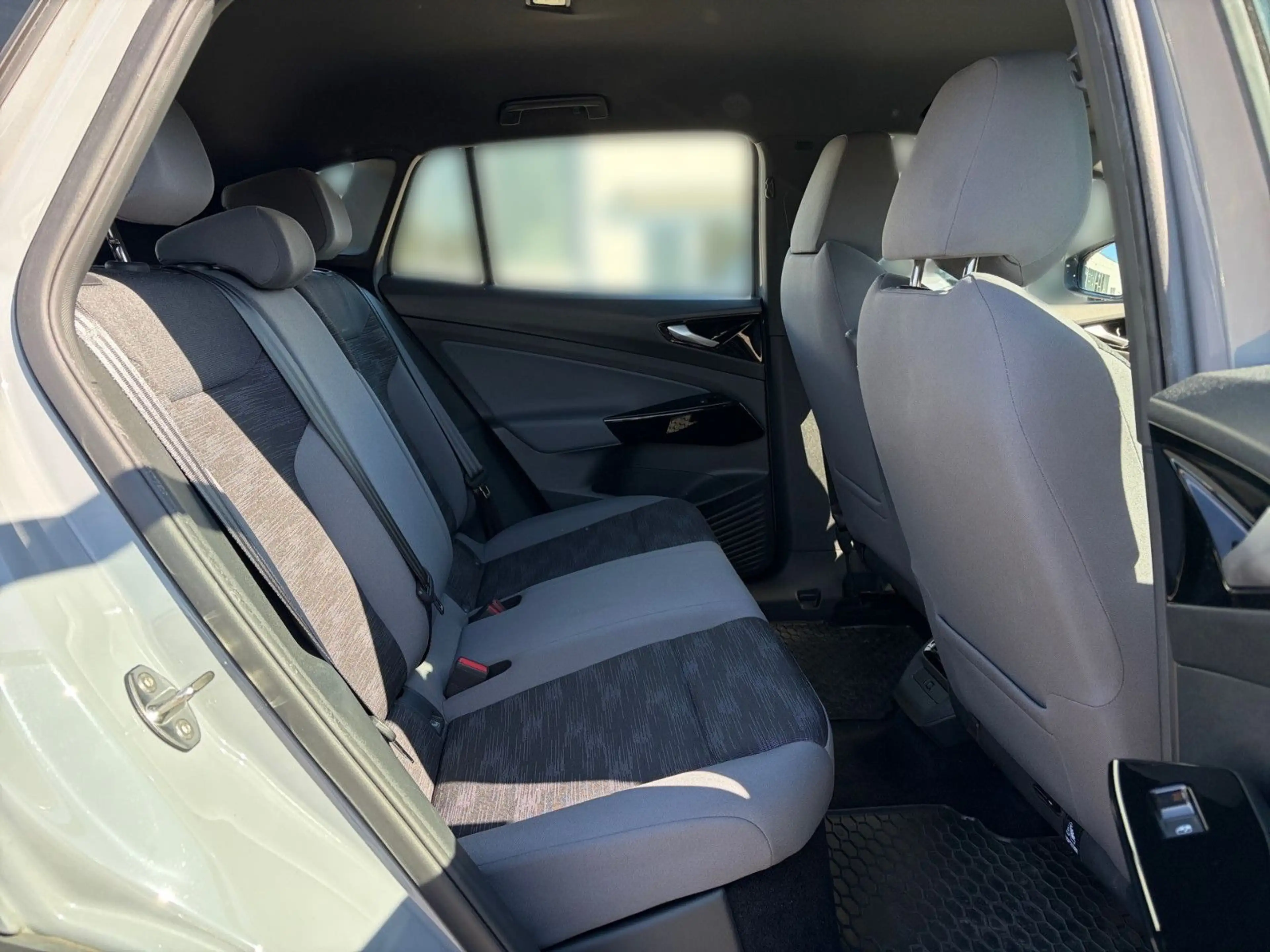 Volkswagen ID.4 Pro  150 kW 77kW/h+NAVI+ACC+SHZ — photo 16