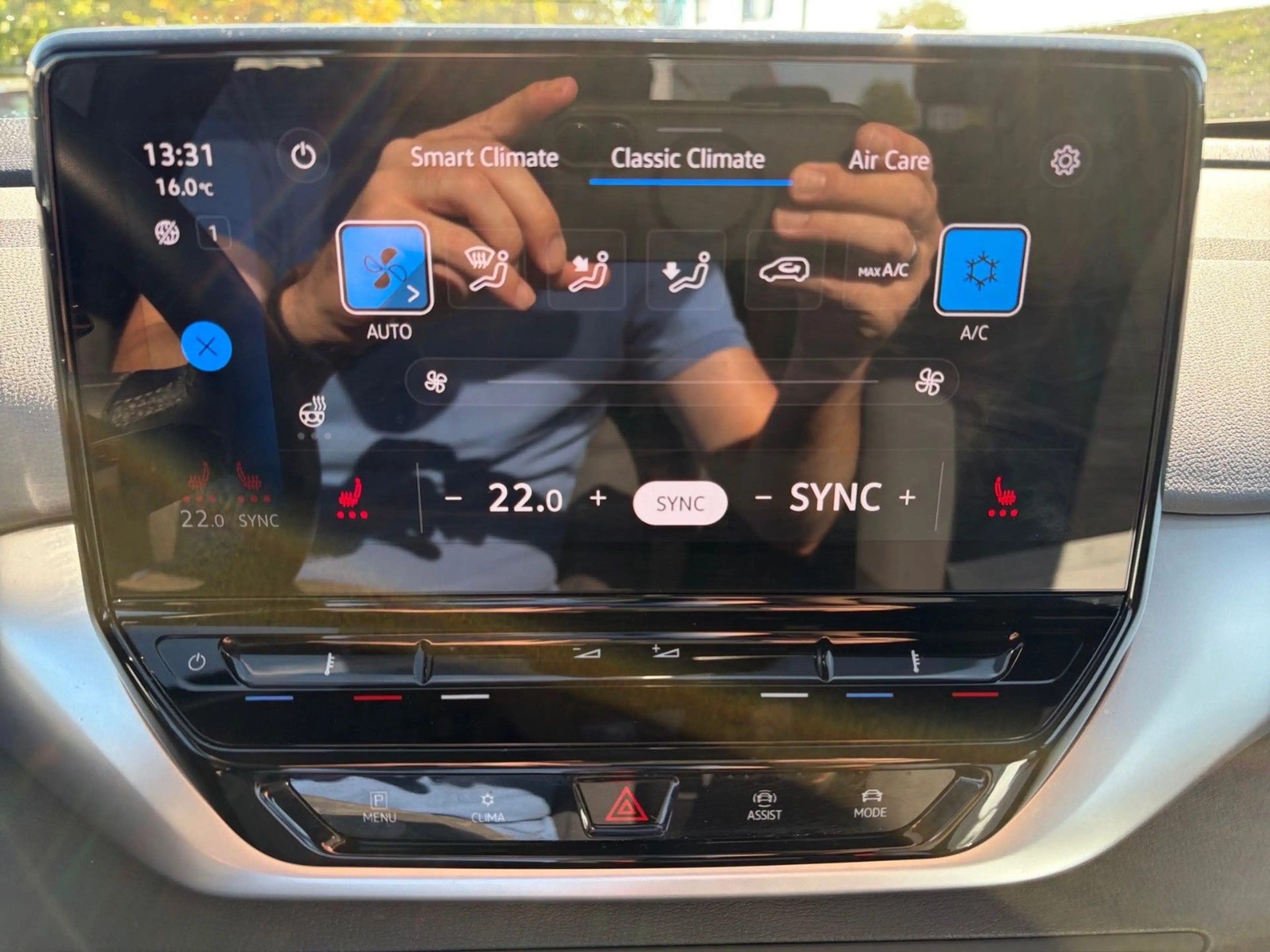 Volkswagen ID.4 Pro  150 kW 77kW/h+NAVI+ACC+SHZ — photo 24