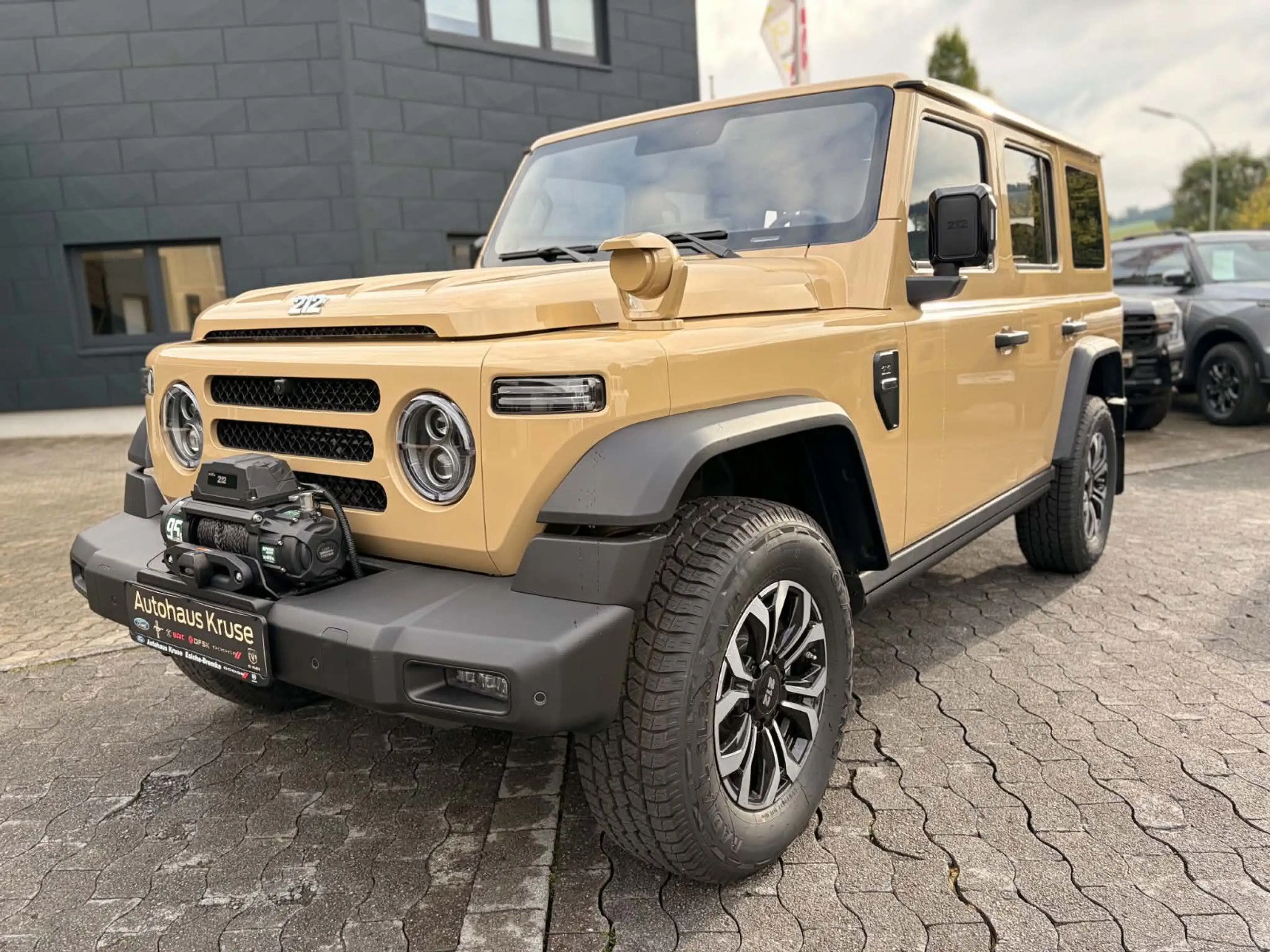 BAW 212 Offroader LED Seilwinde Leder 2.0 Automatik — photo 7