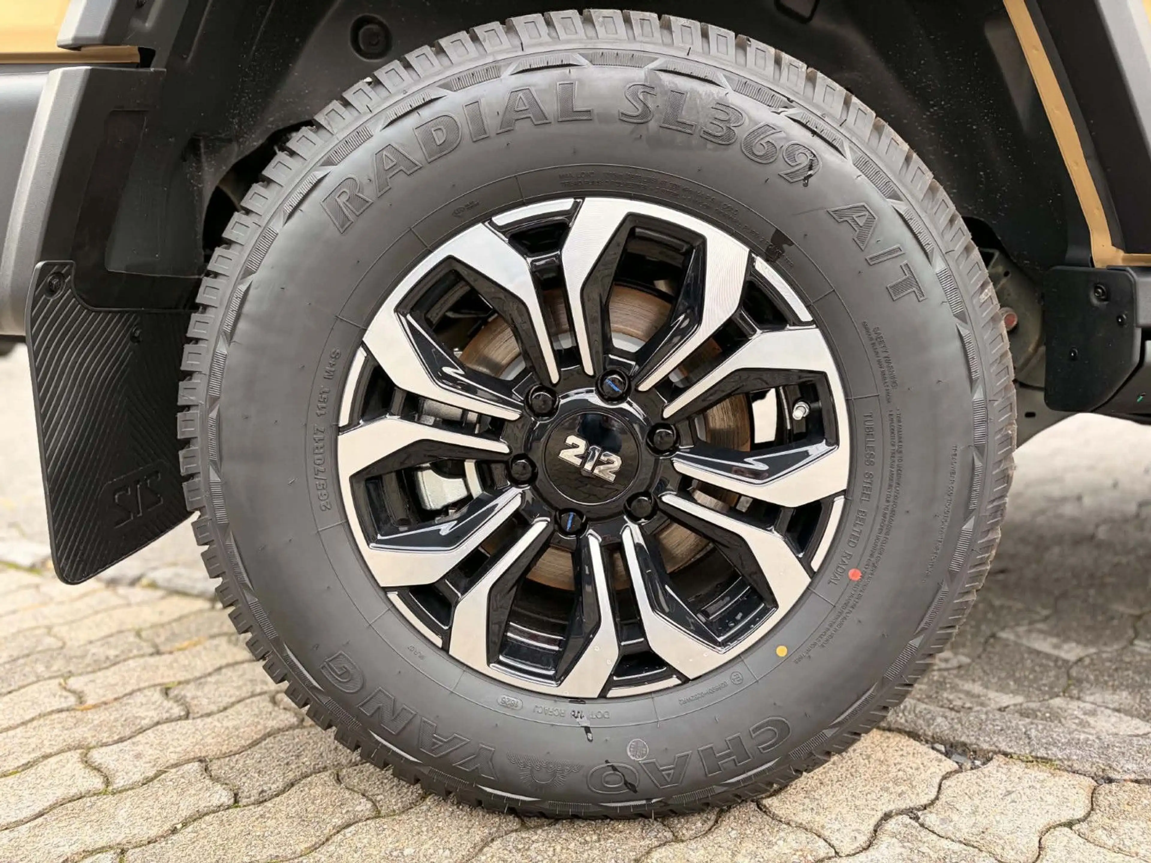 BAW 212 Offroader LED Seilwinde Leder 2.0 Automatik — photo 13