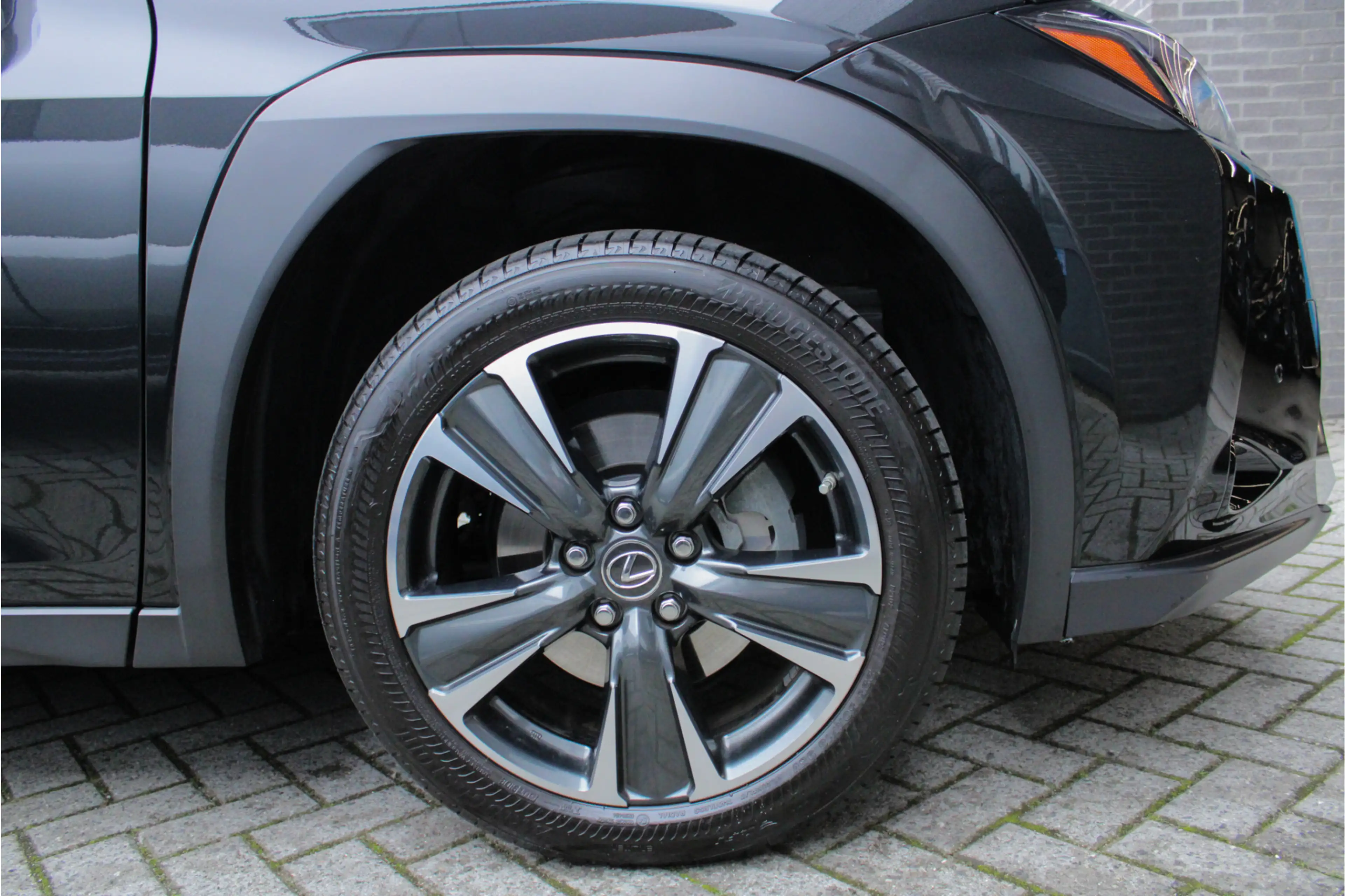 Lexus UX 250h Preference Line |facelift|stoelverwarming|dodehoek — photo 11