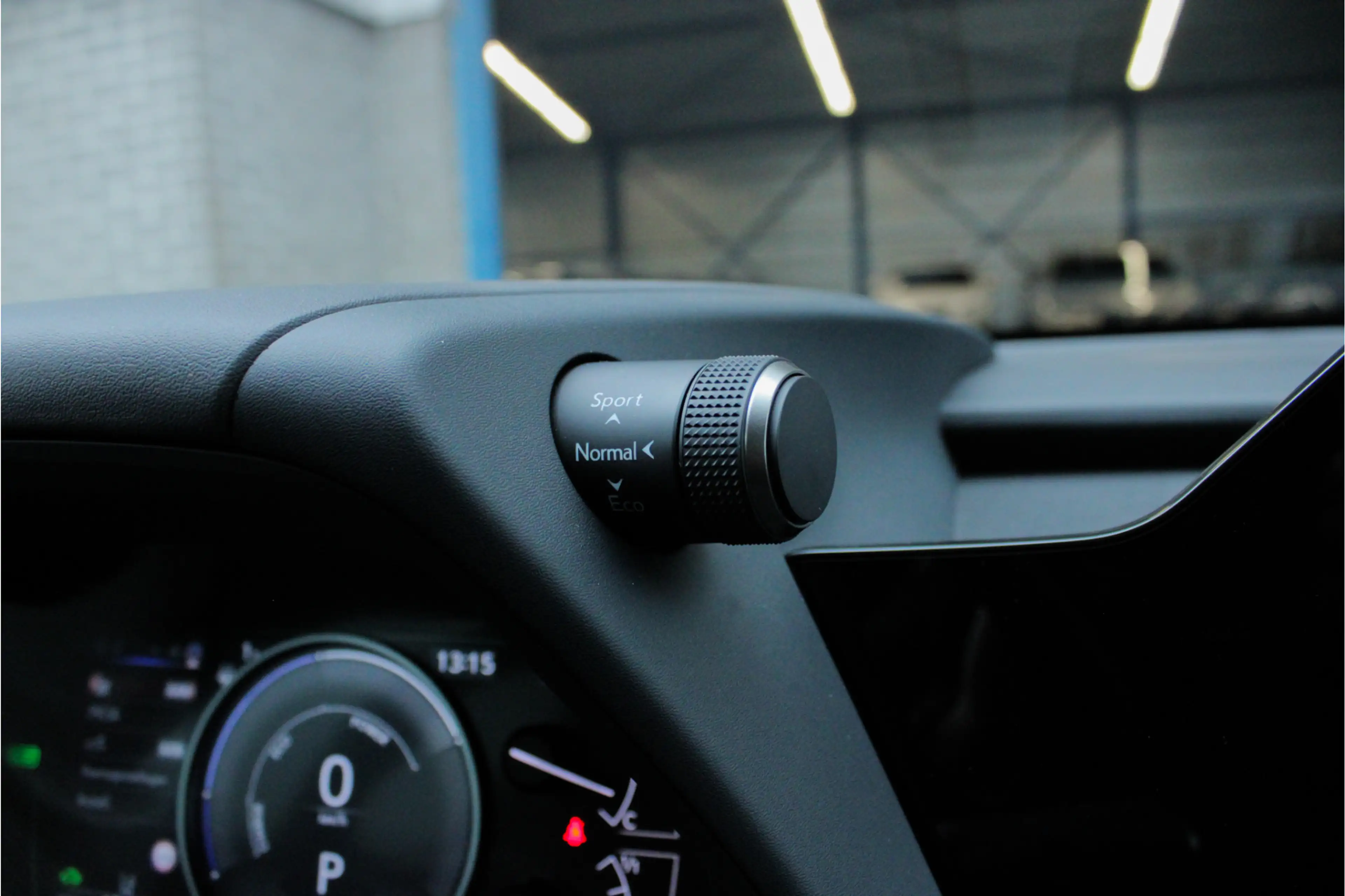 Lexus UX 250h Preference Line |facelift|stoelverwarming|dodehoek — photo 40