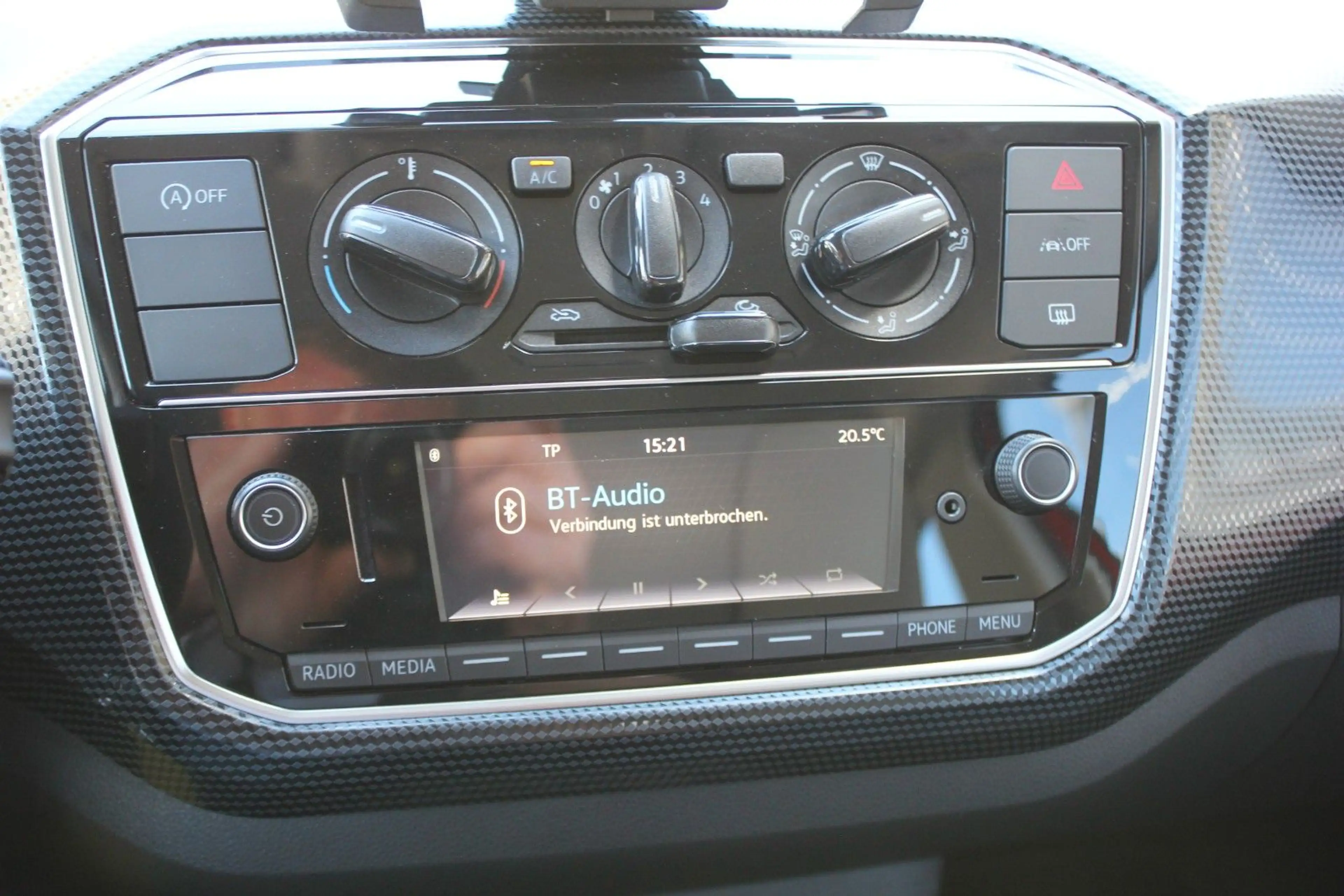 Volkswagen up! move Up! PDC,Kamera,Klima,GRA,BT — photo 13