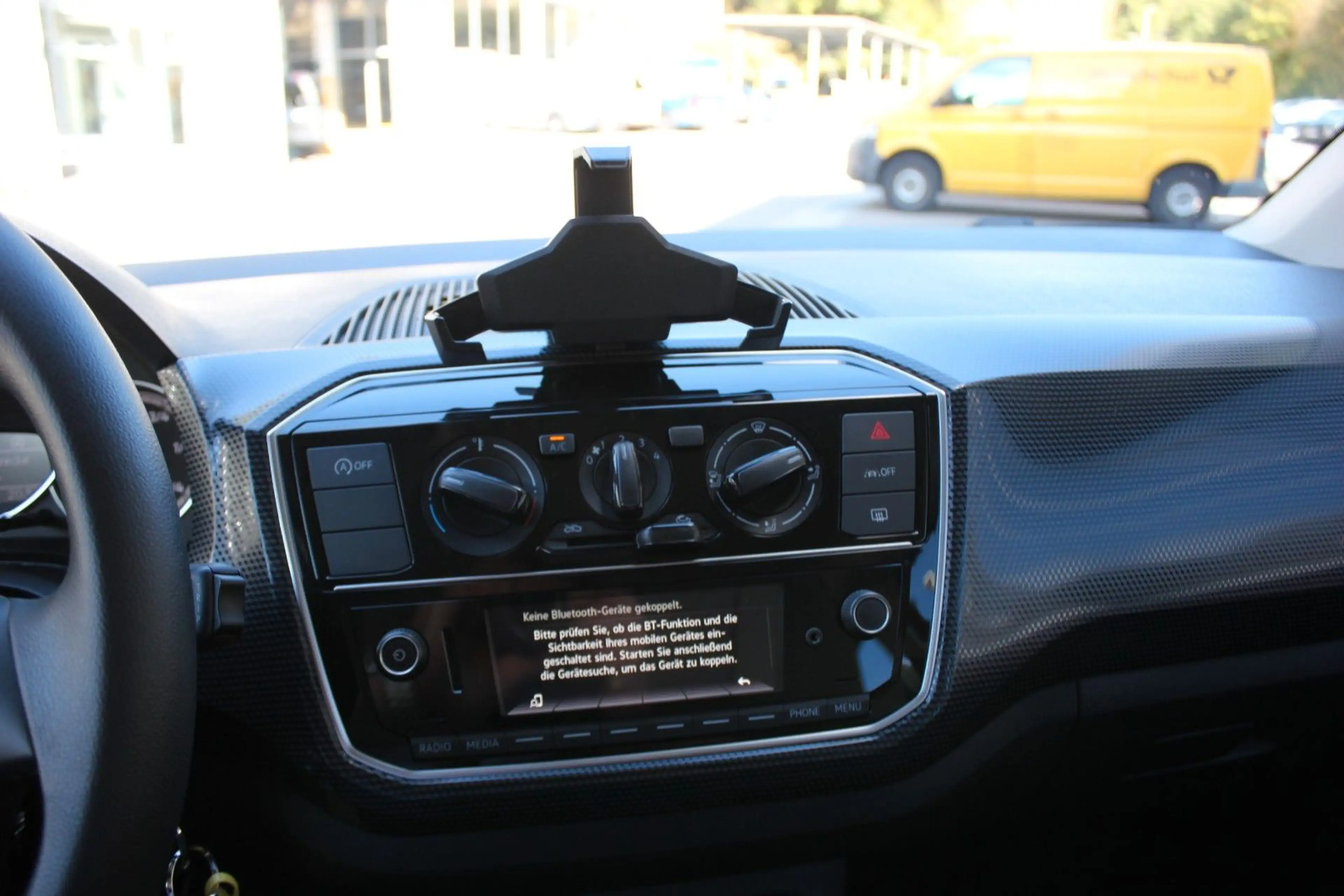 Volkswagen up! move Up! PDC,Kamera,Klima,GRA,BT — photo 10