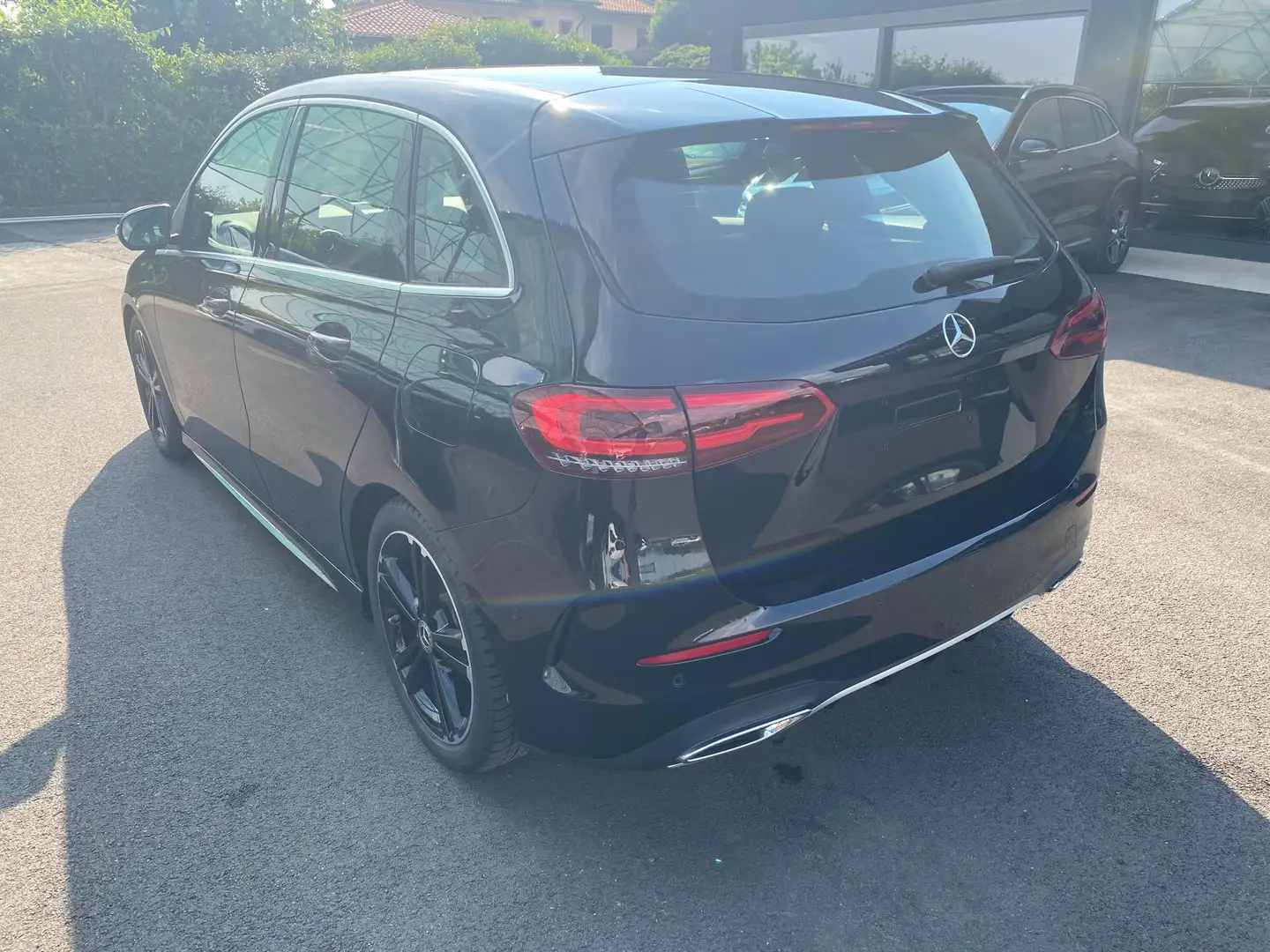 Mercedes-Benz B 180 AMG Premium AZIENDALE Siyah - 2