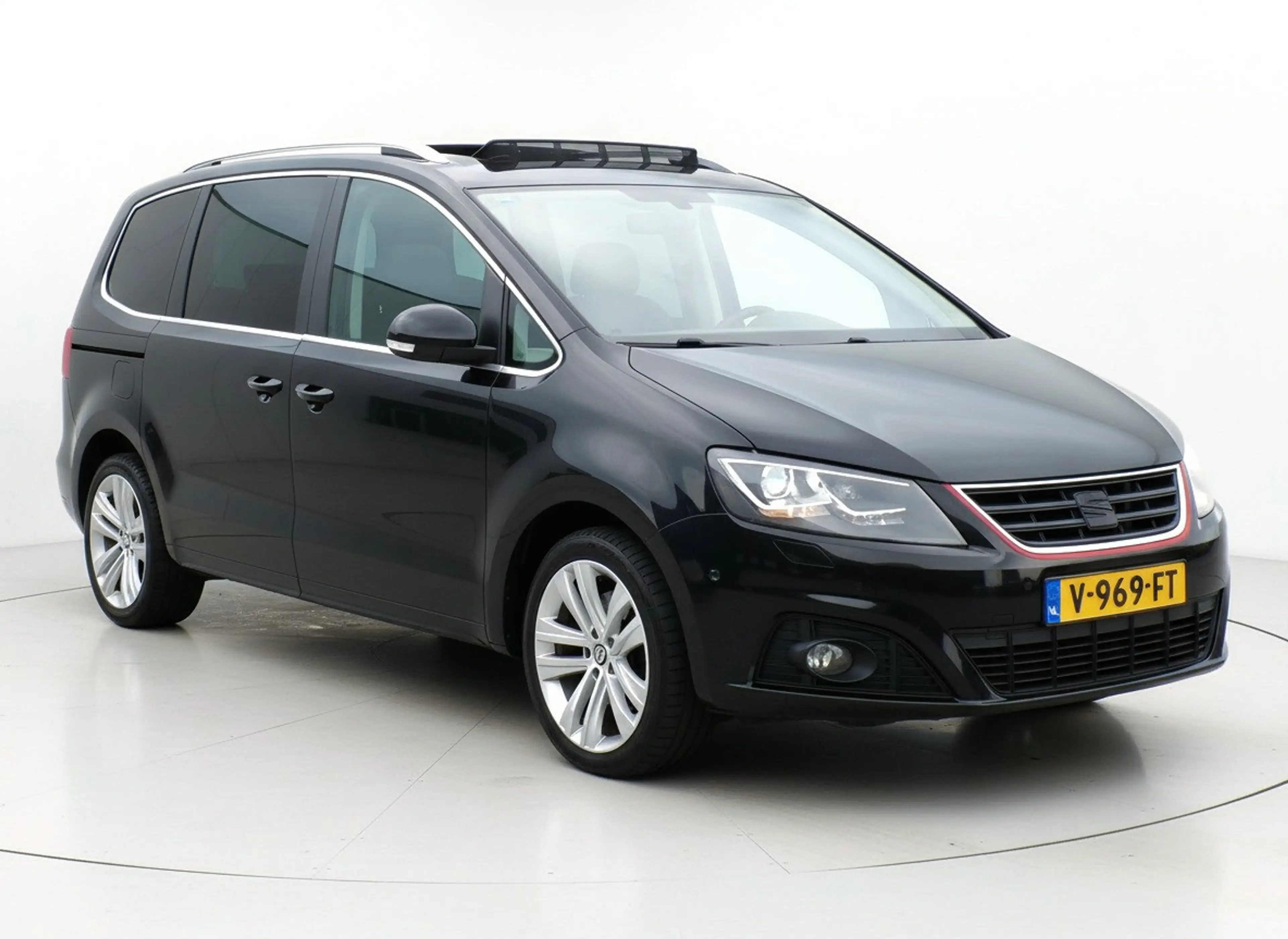 SEAT Alhambra |Automaat|Xenon|Pano|Alcantara|Camera|Cruise