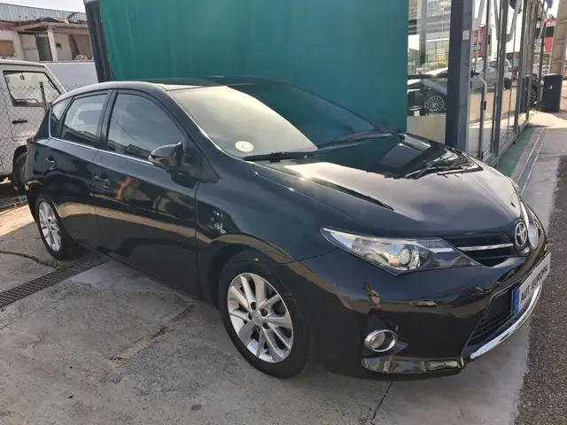 Toyota Auris 120D Feel!