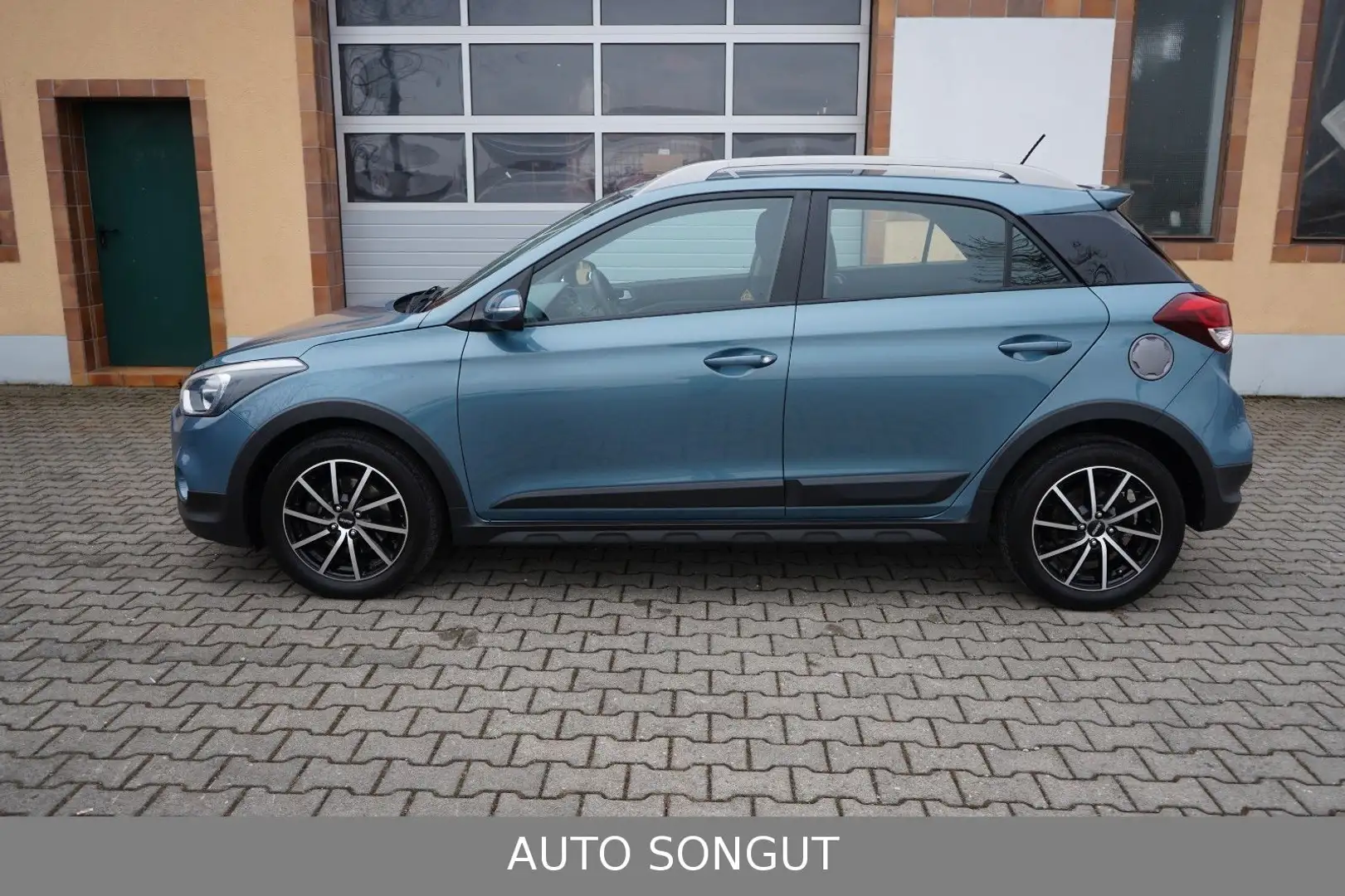 Hyundai i20 Active Blue Classic*KLIMA* SHZ*ALU*USB*EURO6 Bleu - 2