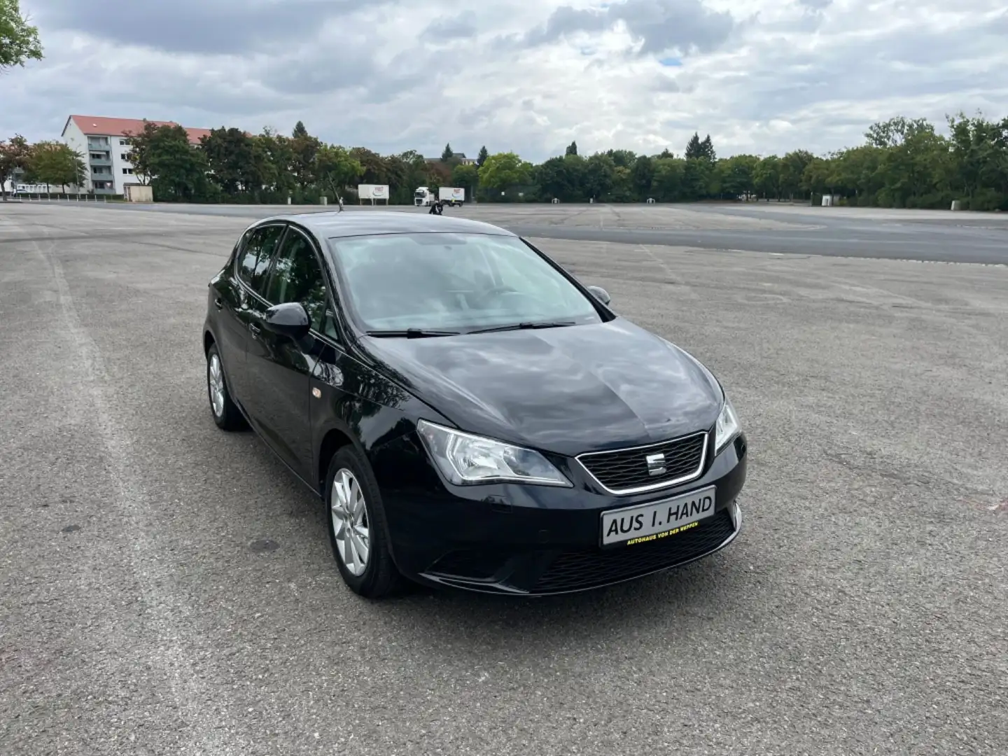 SEAT Ibiza Style Salsa, 1.HAND, TÜV u. Zahnriemen NEU Schwarz - 2