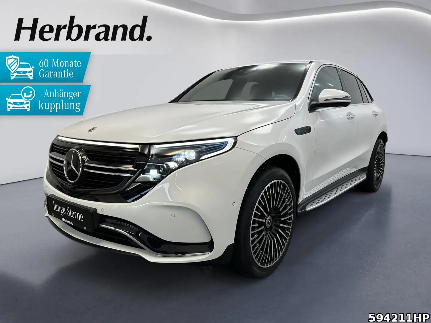 Mercedes-Benz EQC 400 4M AMG  MULTIBEAM 21" AHK DISTRONIC 360° Weiß - 1