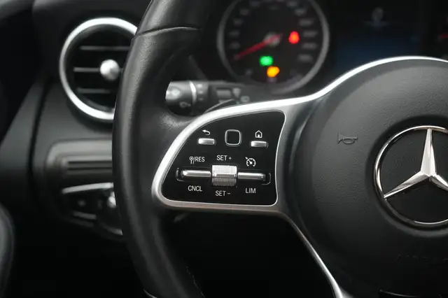 Mercedes-Benz GLC view 21