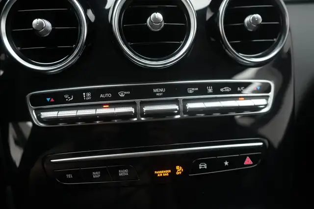 Mercedes-Benz GLC view 18