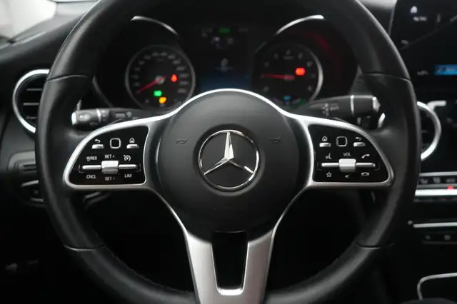 Mercedes-Benz GLC view 23
