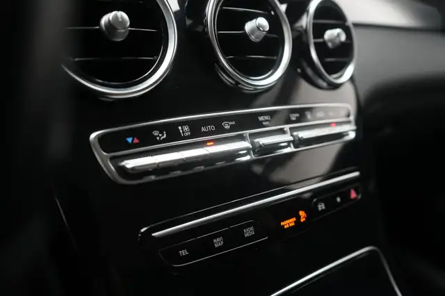 Mercedes-Benz GLC view 19