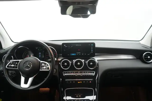 Mercedes-Benz GLC view 15
