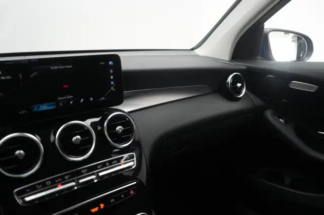 Mercedes-Benz GLC view 28