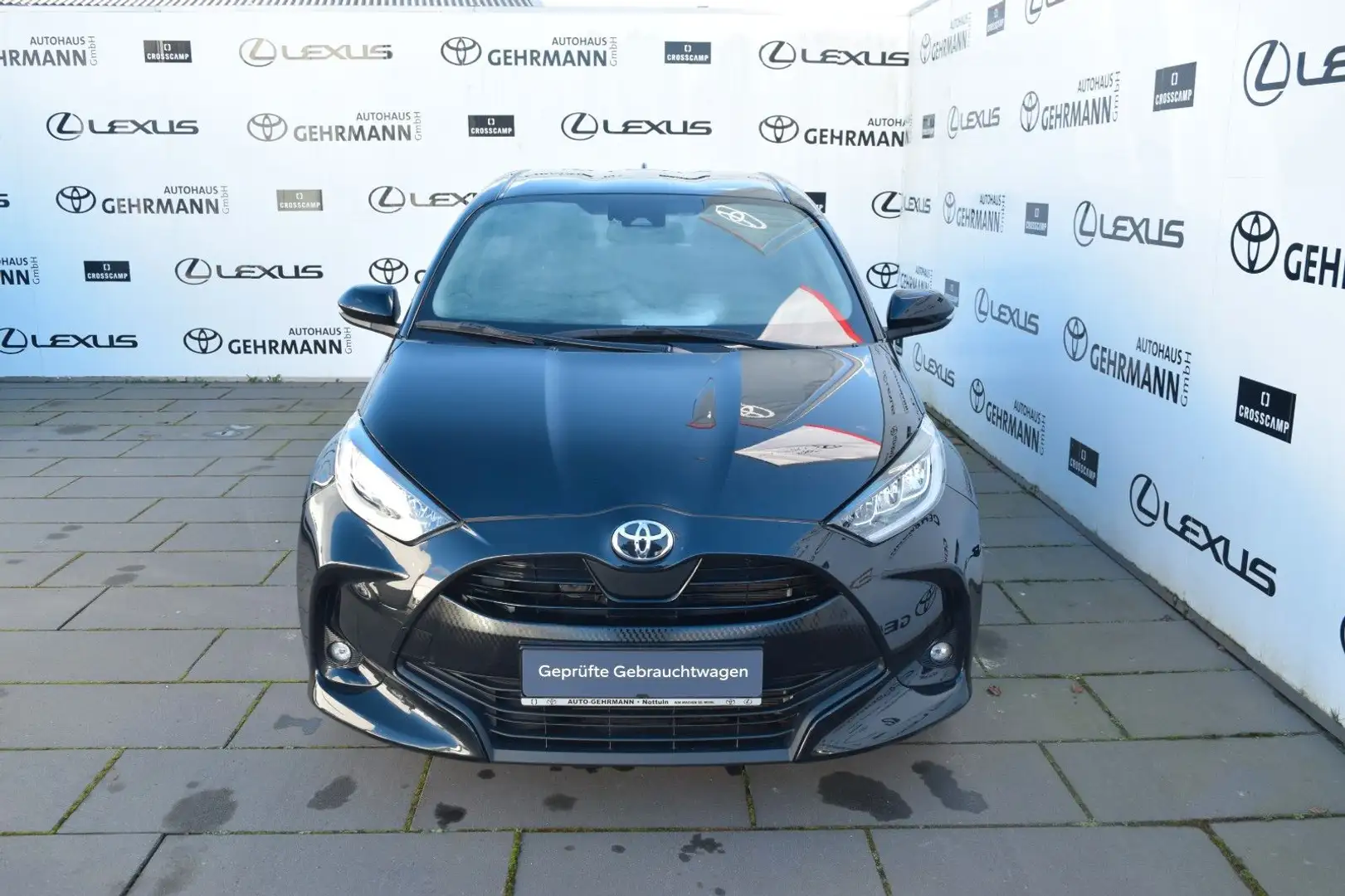 Toyota Yaris Club *CarPlay*HUD* Schwarz - 2