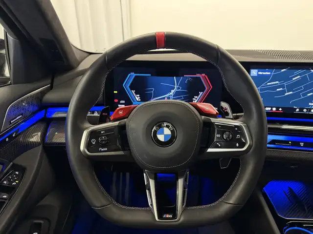 BMW M5 view 10