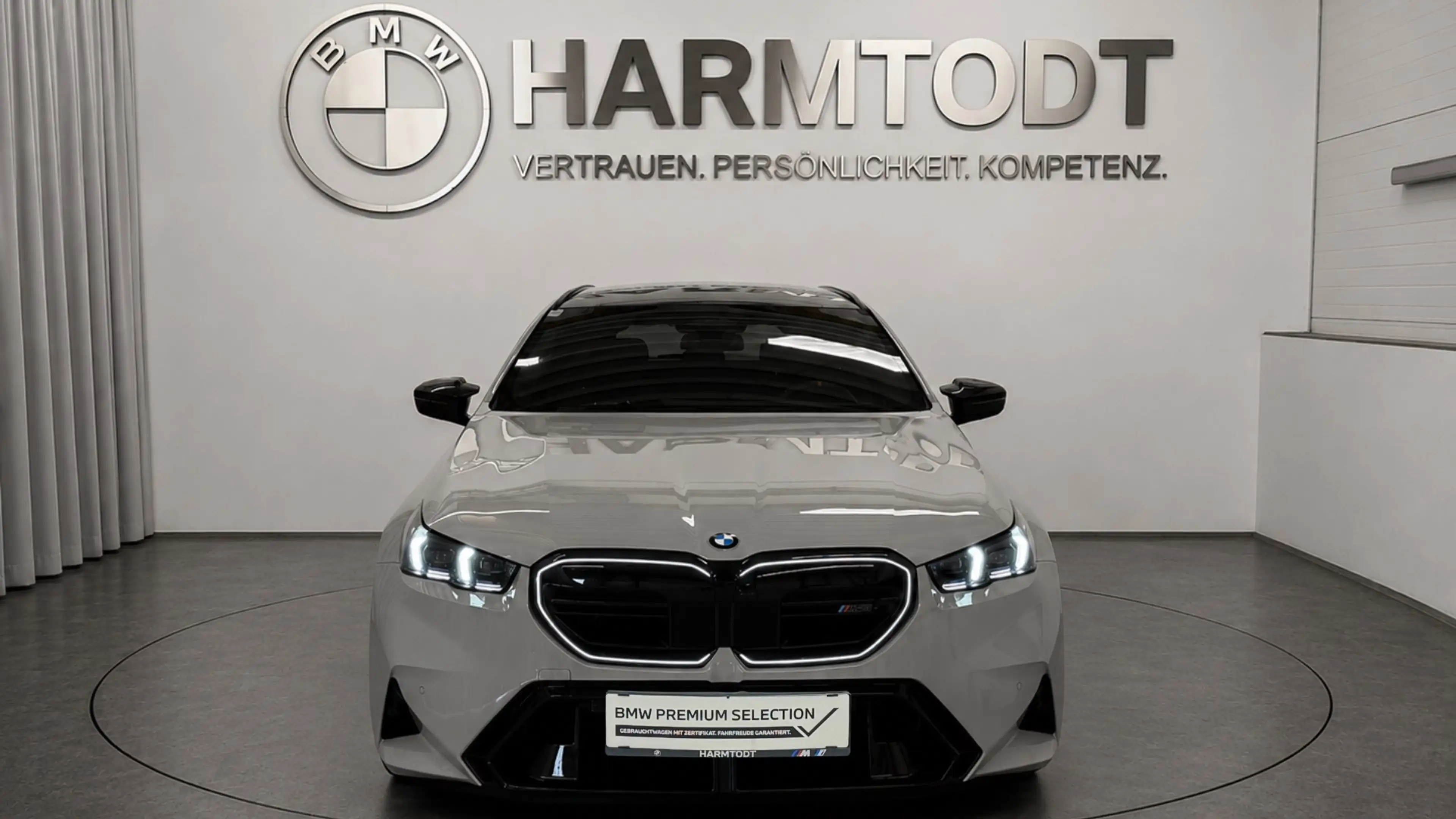 BMW M5 *Comfort Paket* — photo 6