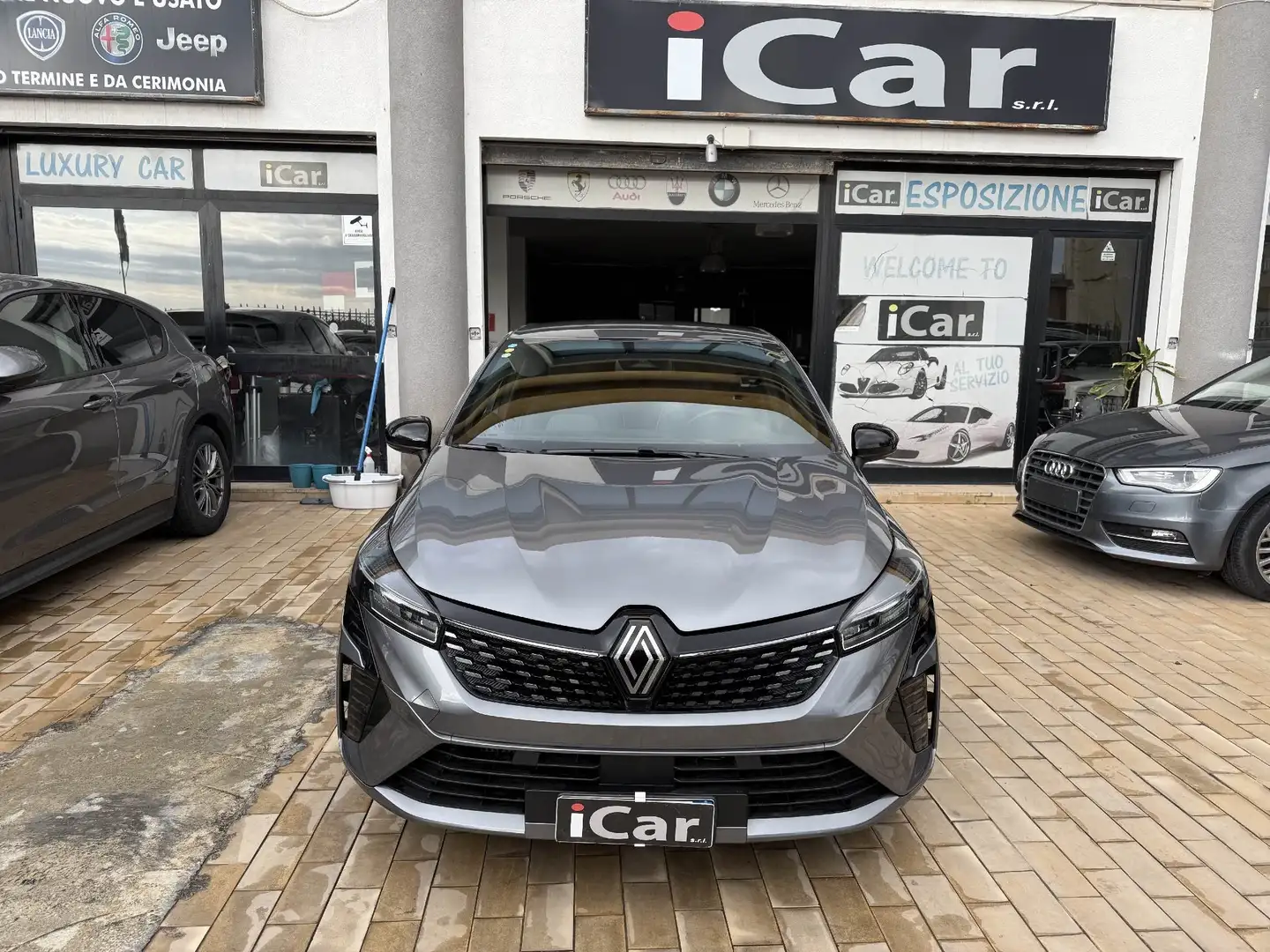 Renault Clio Clio 1.0 tce Techno 90cv Grigio - 1