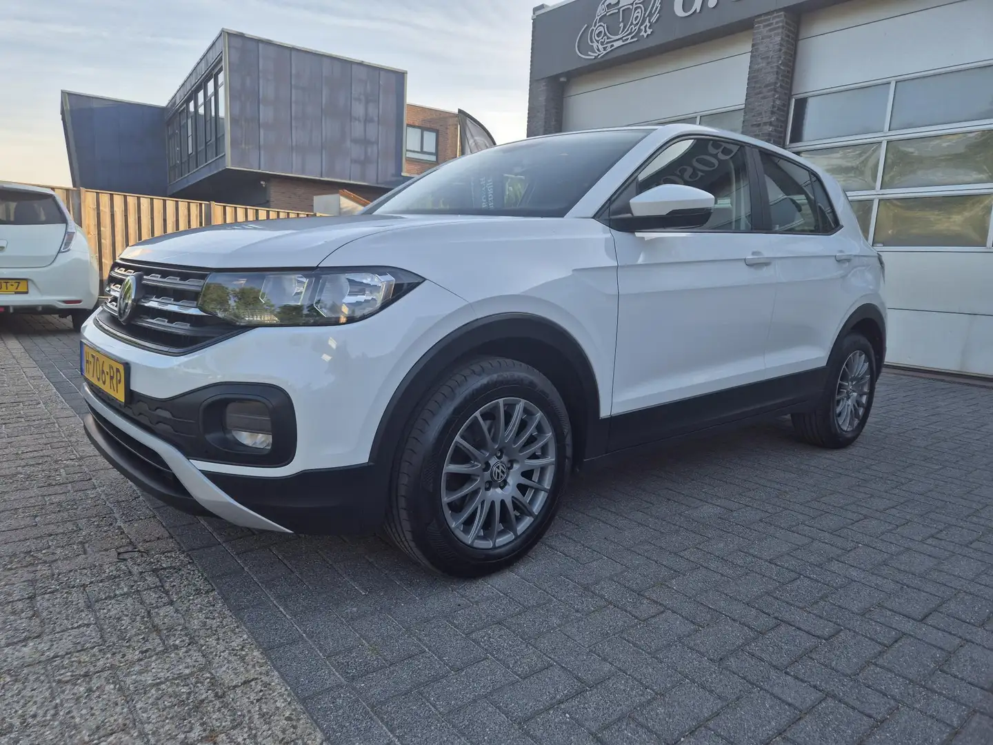 Volkswagen T-Cross 1.0 TSI Wit - 2