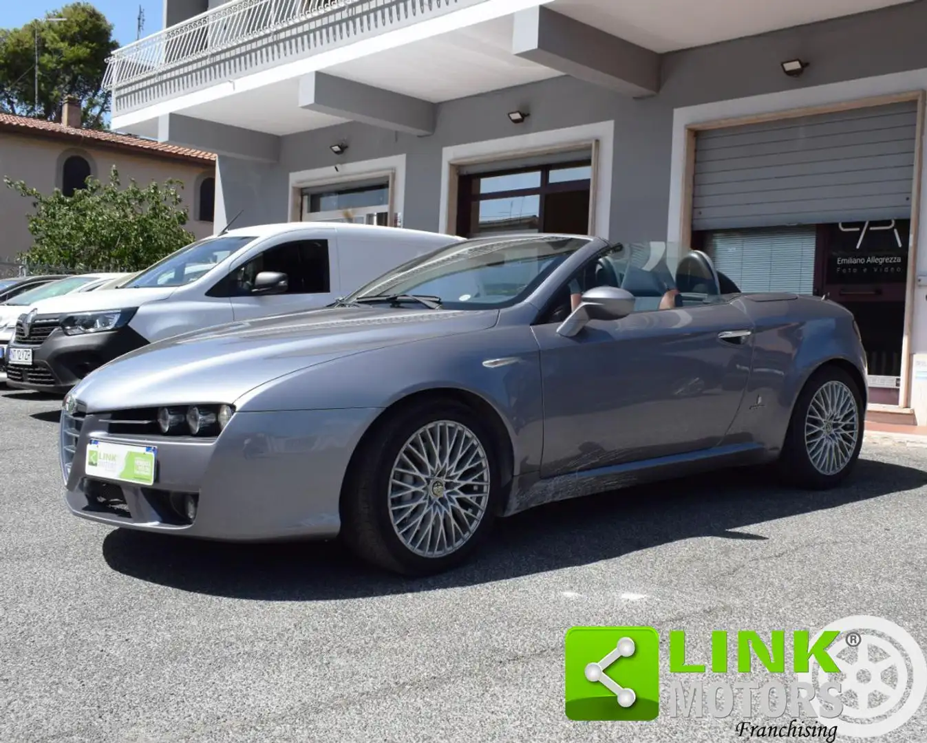 Alfa Romeo Spider 2.4 JTDm 200CV Q-Tronic Grigio - 2