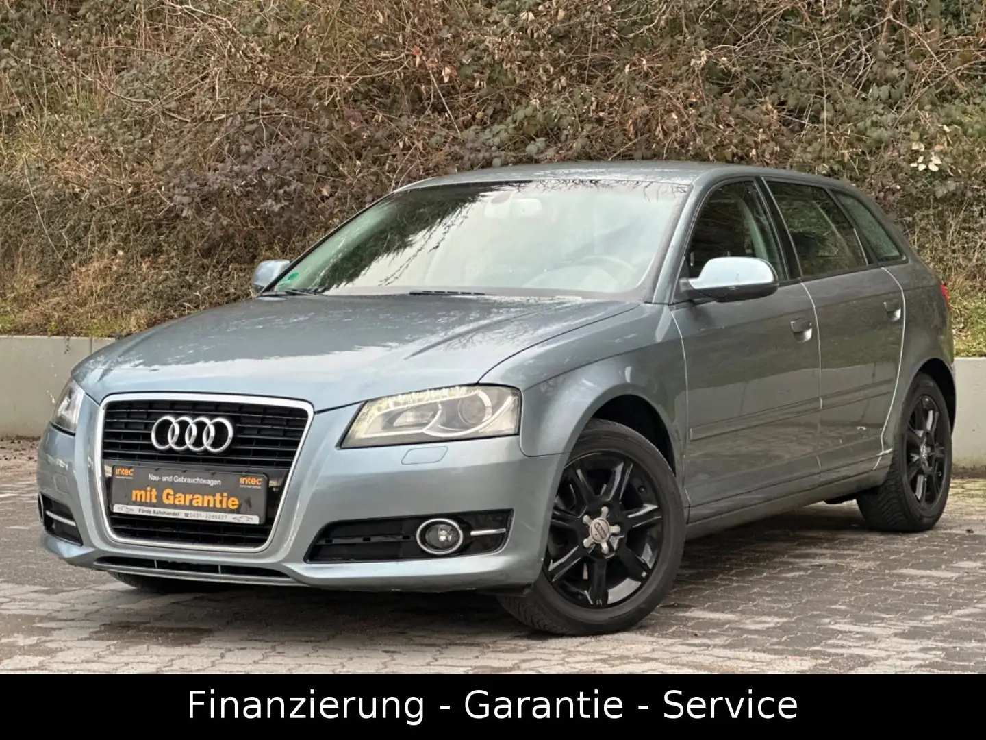 Audi A3 Sportback 1.4 TFSI AUTOMATIK/XENON/NAVI/2HAND Grau - 1