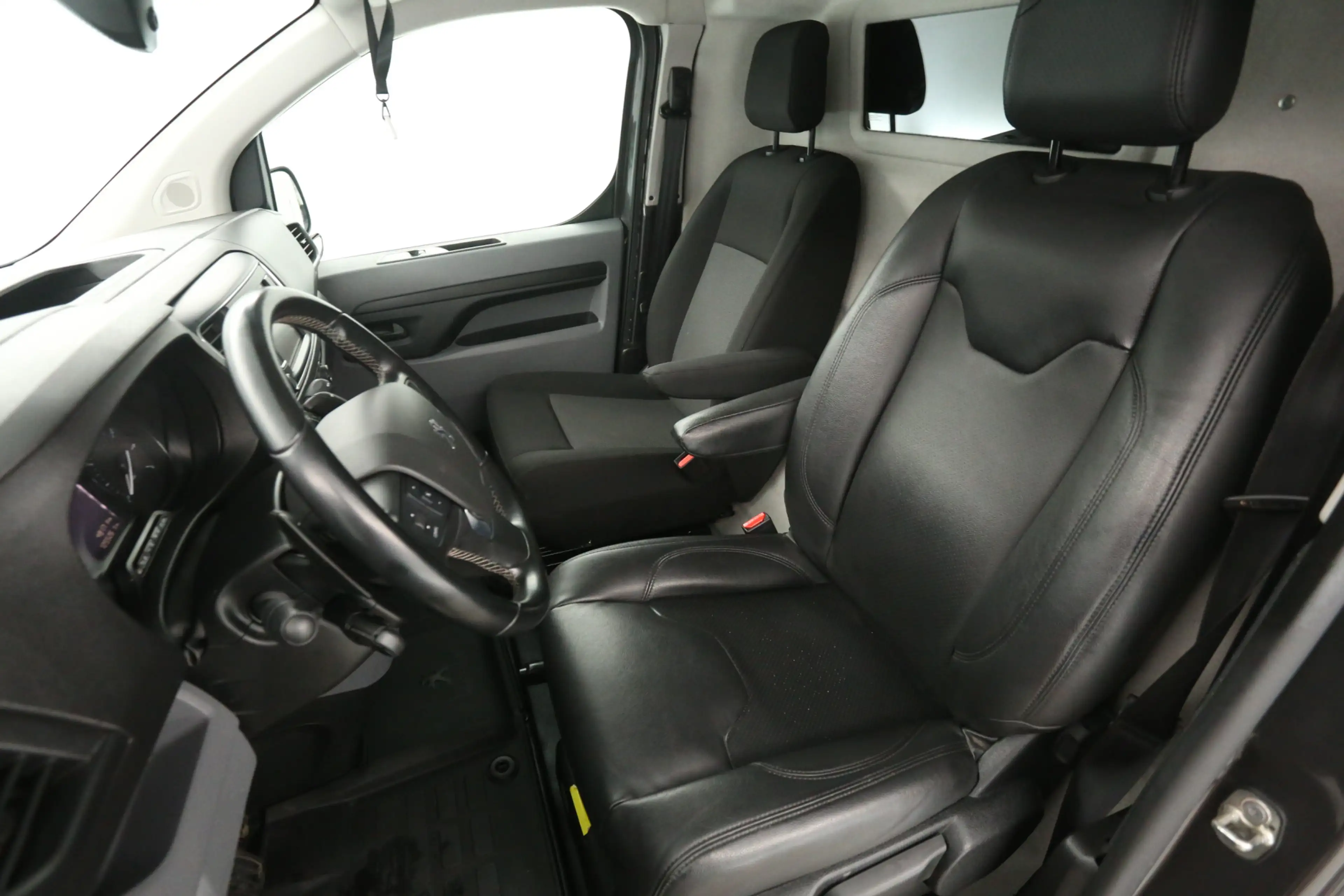 Peugeot Expert 2.0 BlueHDI 145PK L2H1 | Automaat | Airco | Cruise — photo 9