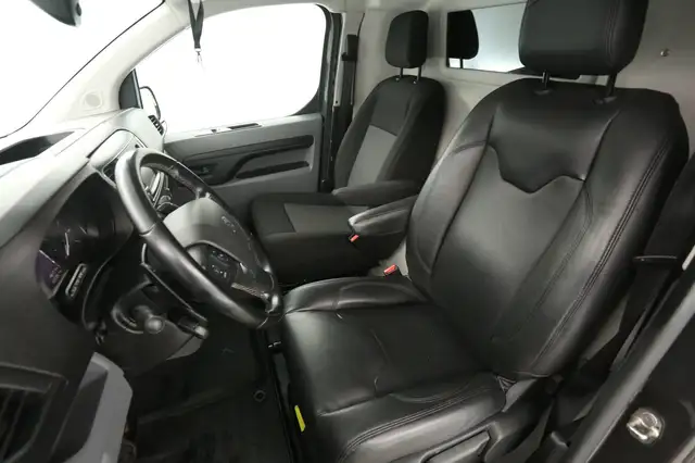 Peugeot Expert view 9