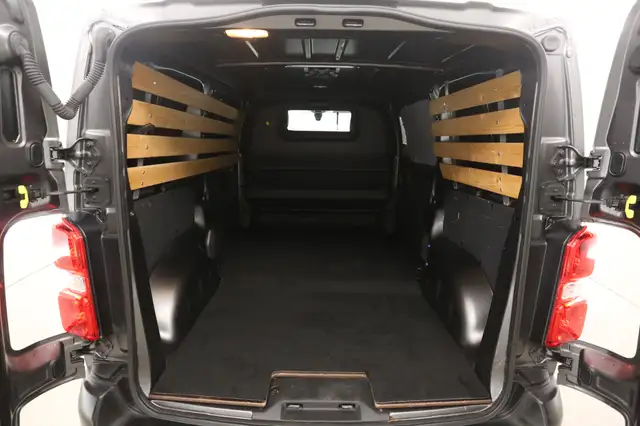 Peugeot Expert view 3