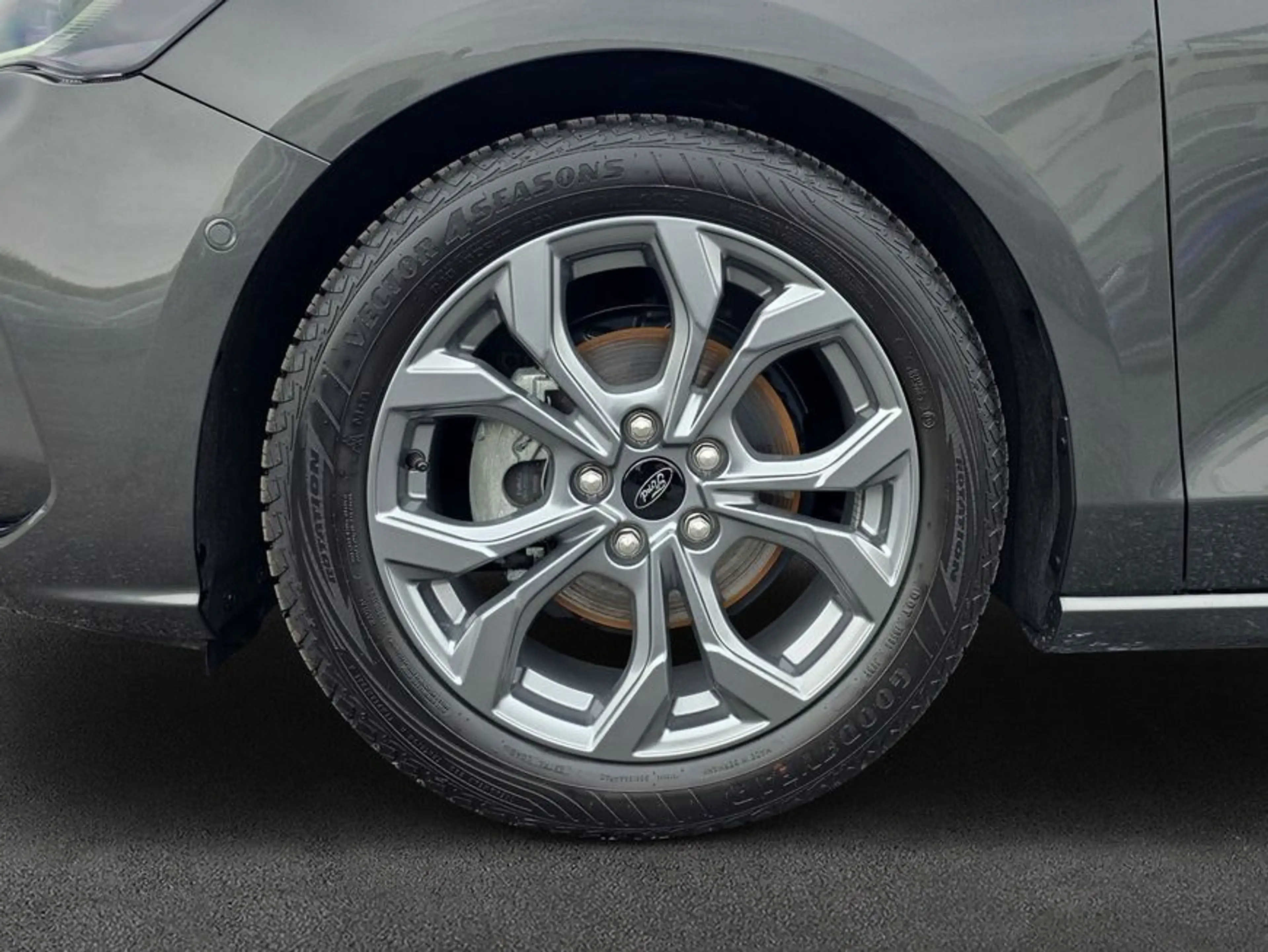 Ford Focus Turnier 1.5 EcoBlue Start-Stopp-System Aut. — photo 7