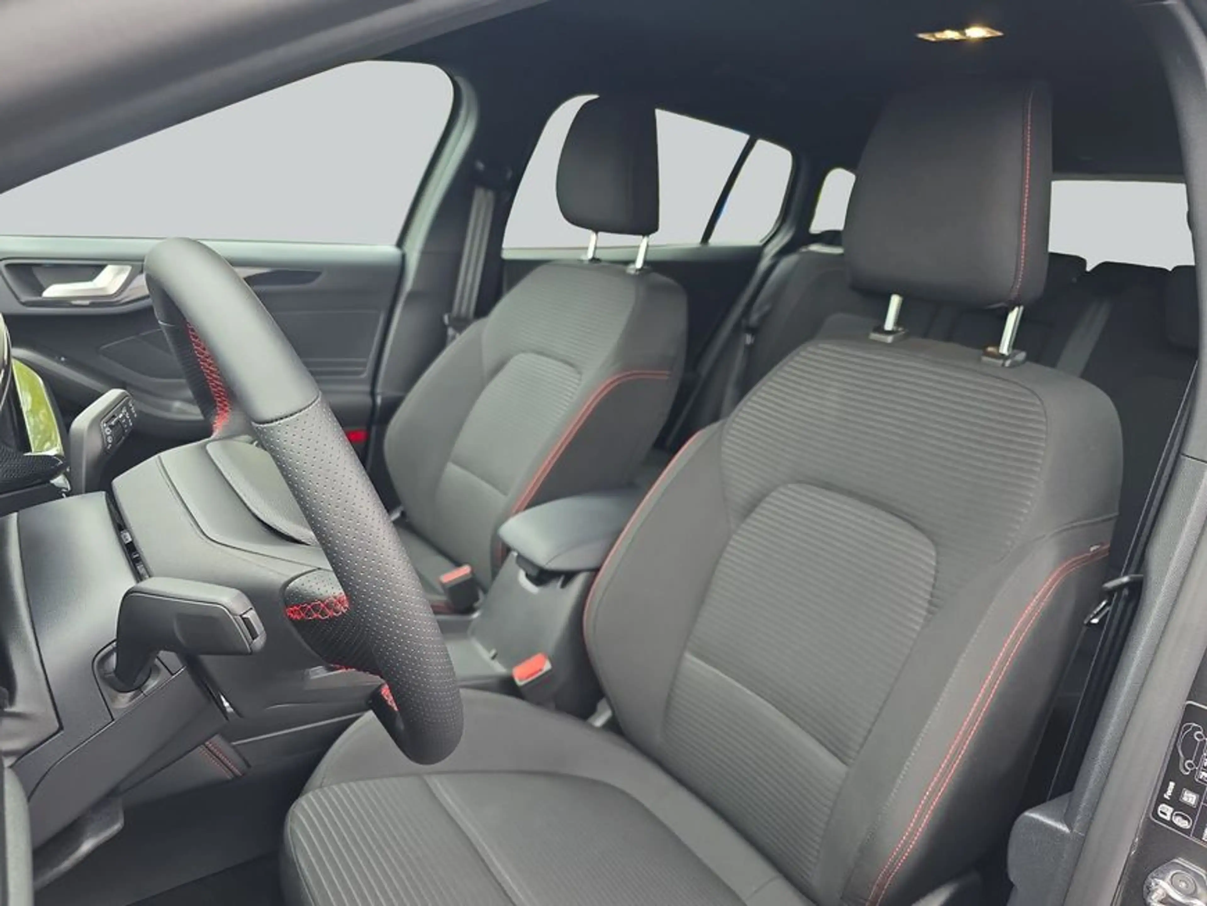 Ford Focus Turnier 1.5 EcoBlue Start-Stopp-System Aut. — photo 10