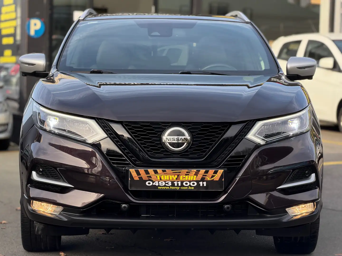 Nissan Qashqai Qashqai 1.3 DIG-T Business Edition+ Schwarz - 1