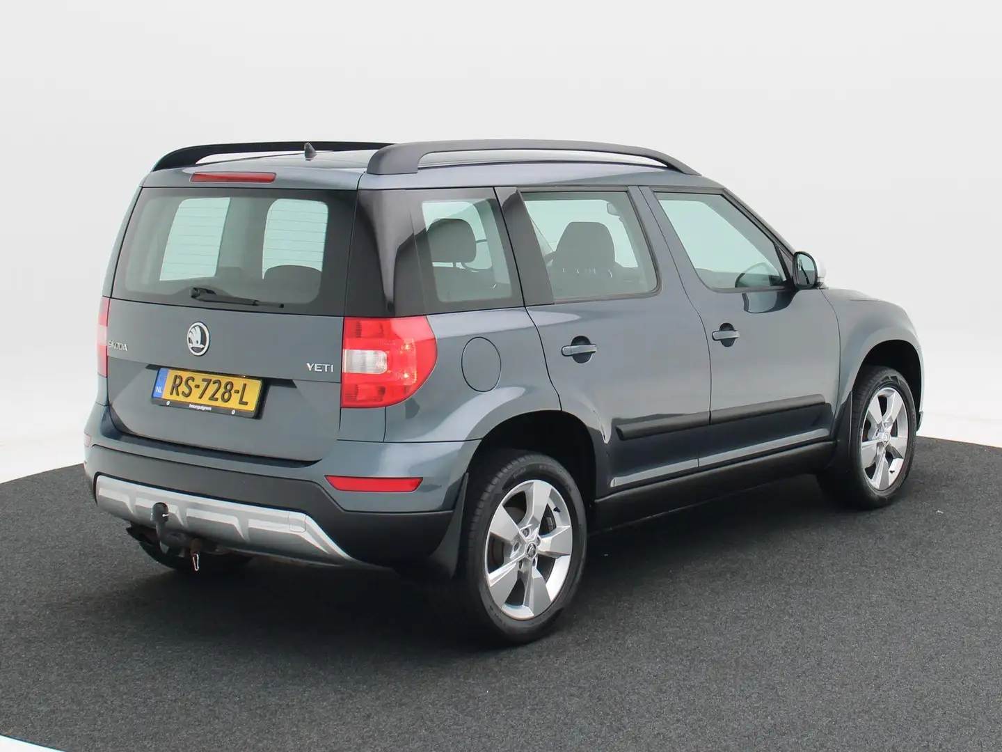 Skoda Yeti Outdoor 1.4 TSi Greentech Drive 125 Pk Automaat | Gris - 2