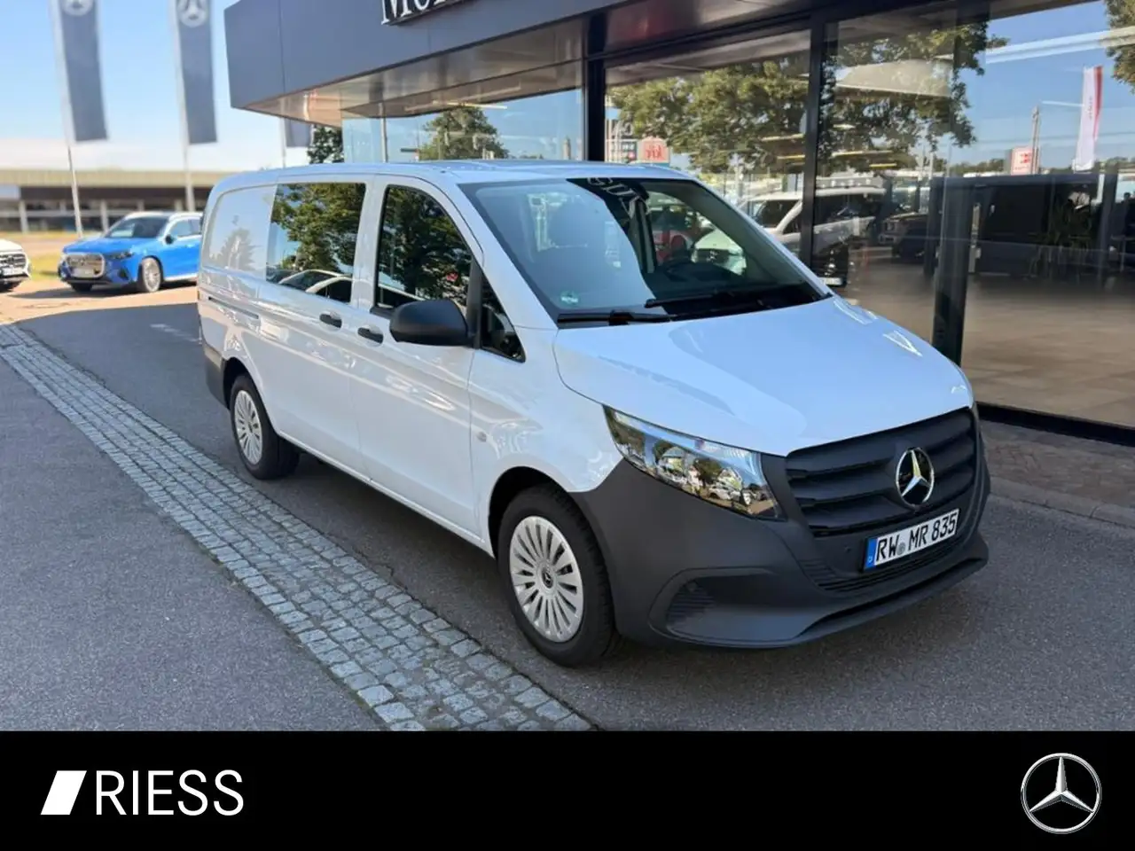 Mercedes-Benz Vito 116 CDI MIXTO/LANG/AHK/ZWEIFLÜG-HECKTÜREN/ — photo 1 of 15