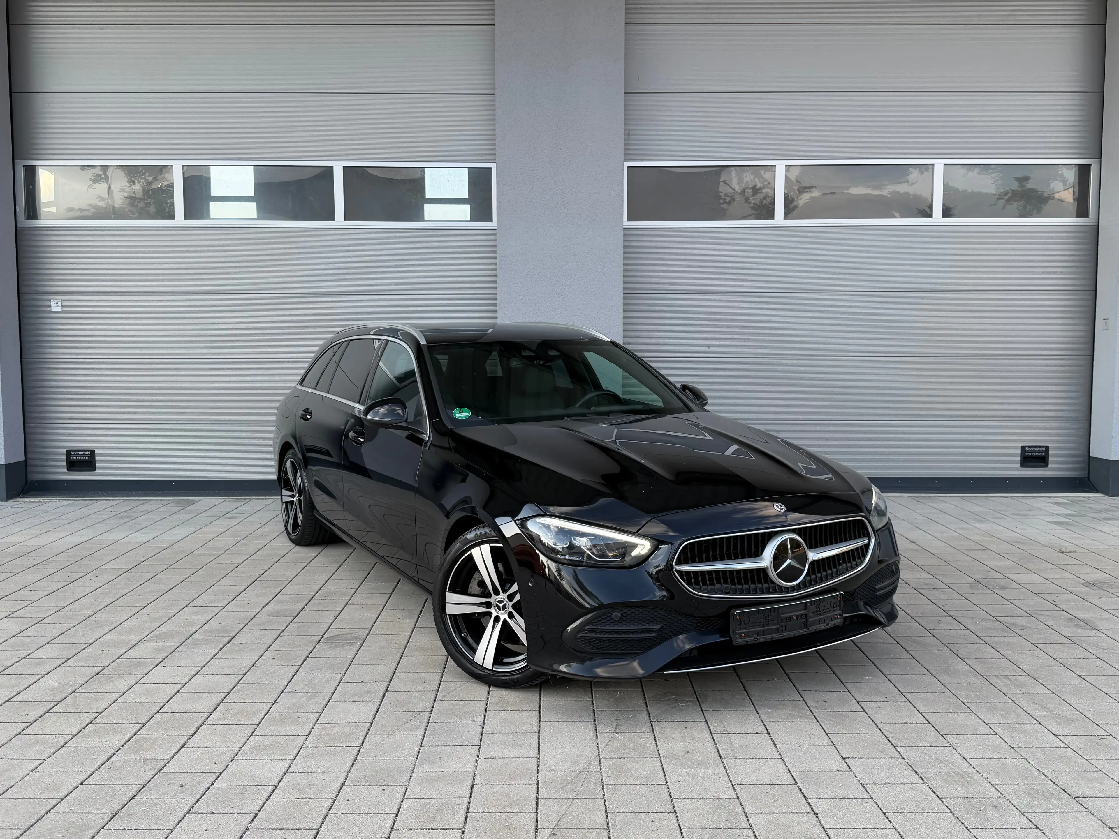 Mercedes-Benz C 300 C 300 d — photo 2